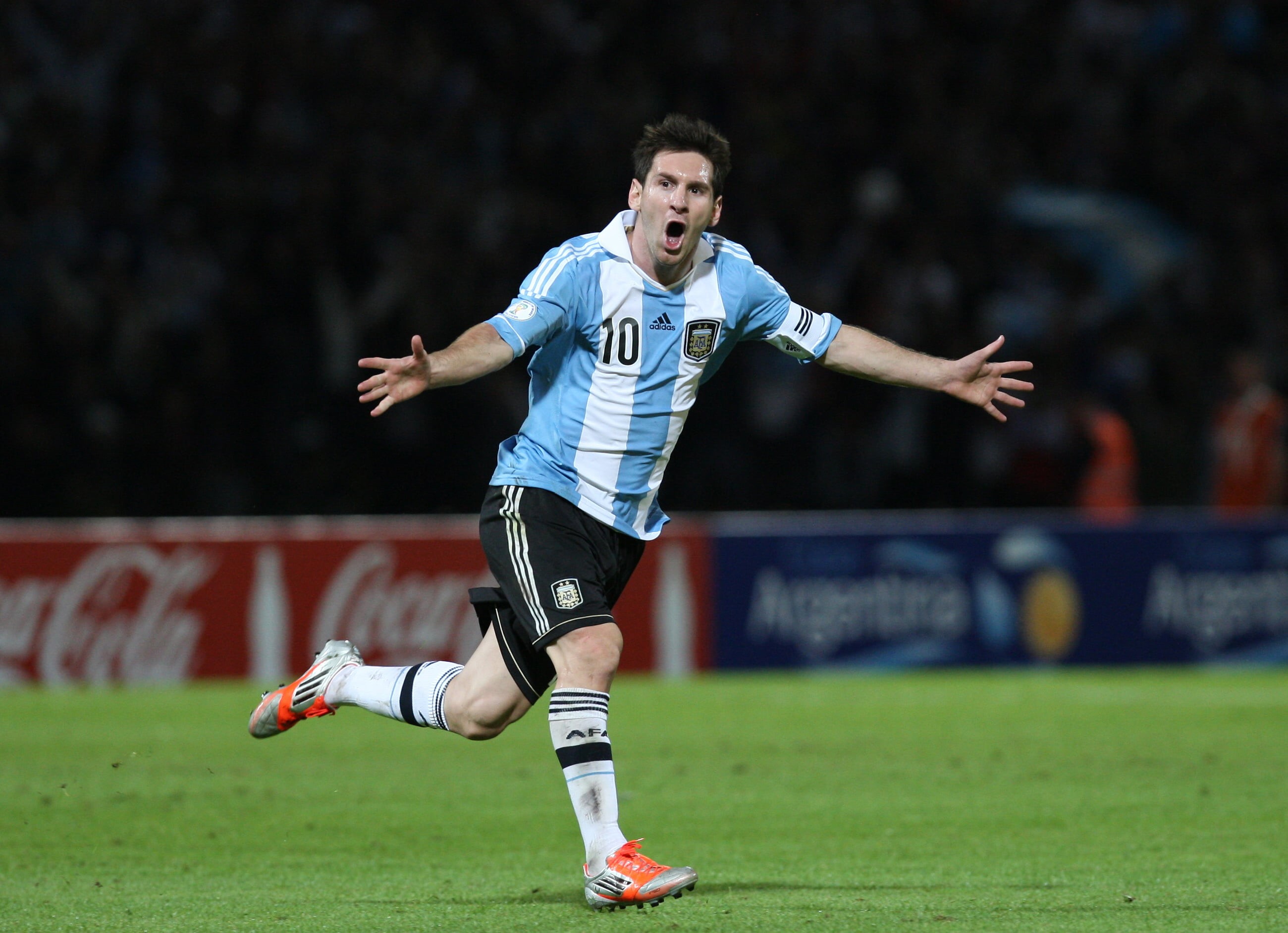 effort, athlete, men, sport, Messi, motion, polo, soccer field, adult, kicking, football, sports Uniform, teal, Striker, playing Field, young Adult, jumping, HD Wallpaper