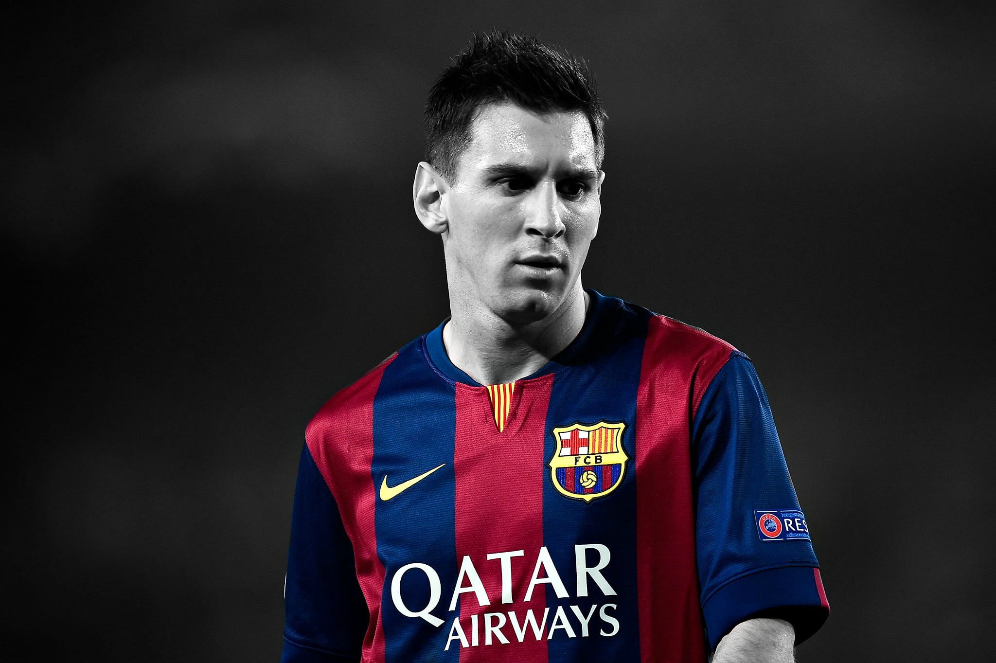 looking at camera, 1080P, indoors, adult, young men, black background, front view, selective coloring, men, studio shot, contemplation, soccer, sportsman, HD Wallpaper