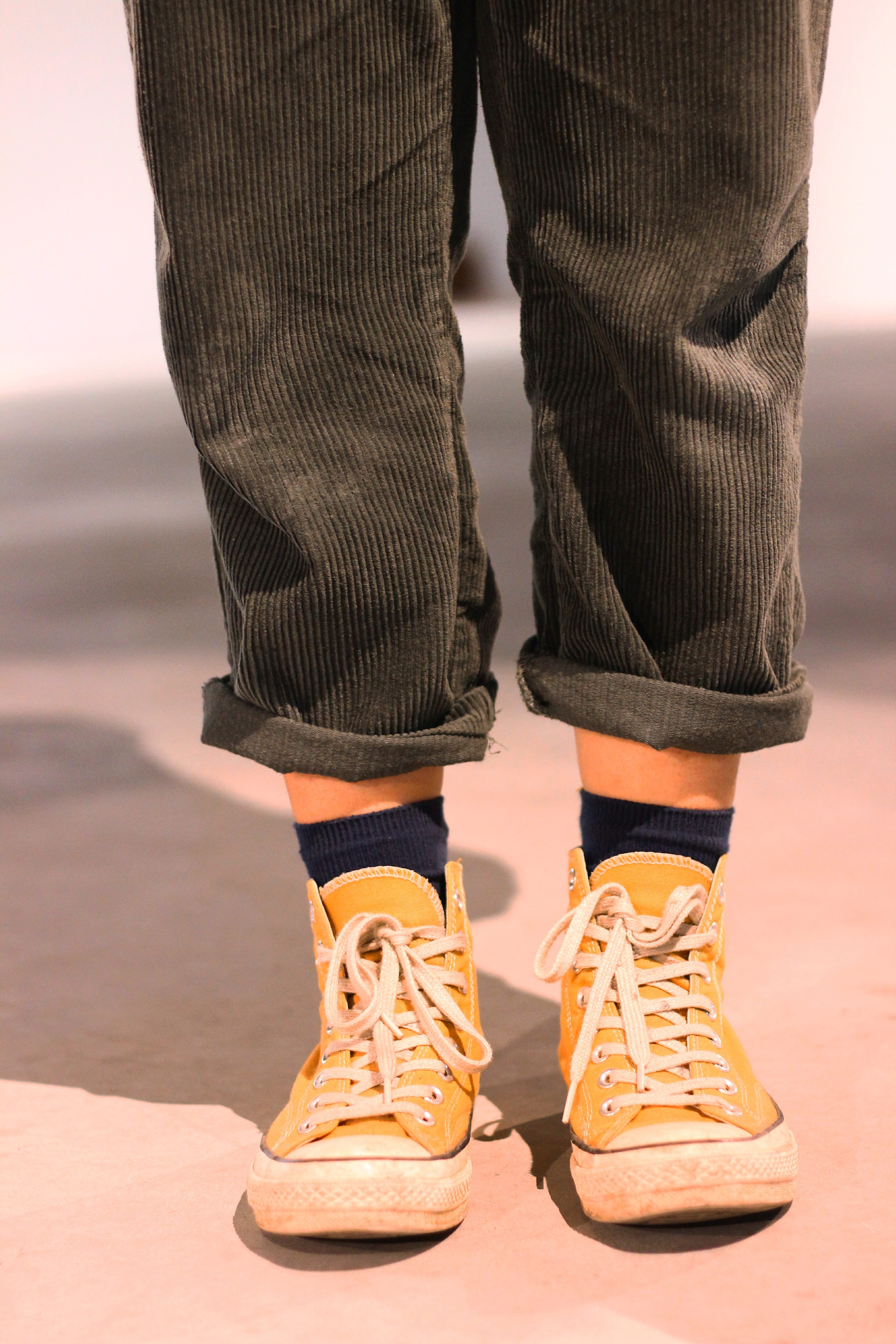 sand, low, sneakers, 5K, unrecognizable person, yellow, person, running shoe, jeans, body part, standing, pants, human limb, human, human foot, woven, Phone HD Wallpaper