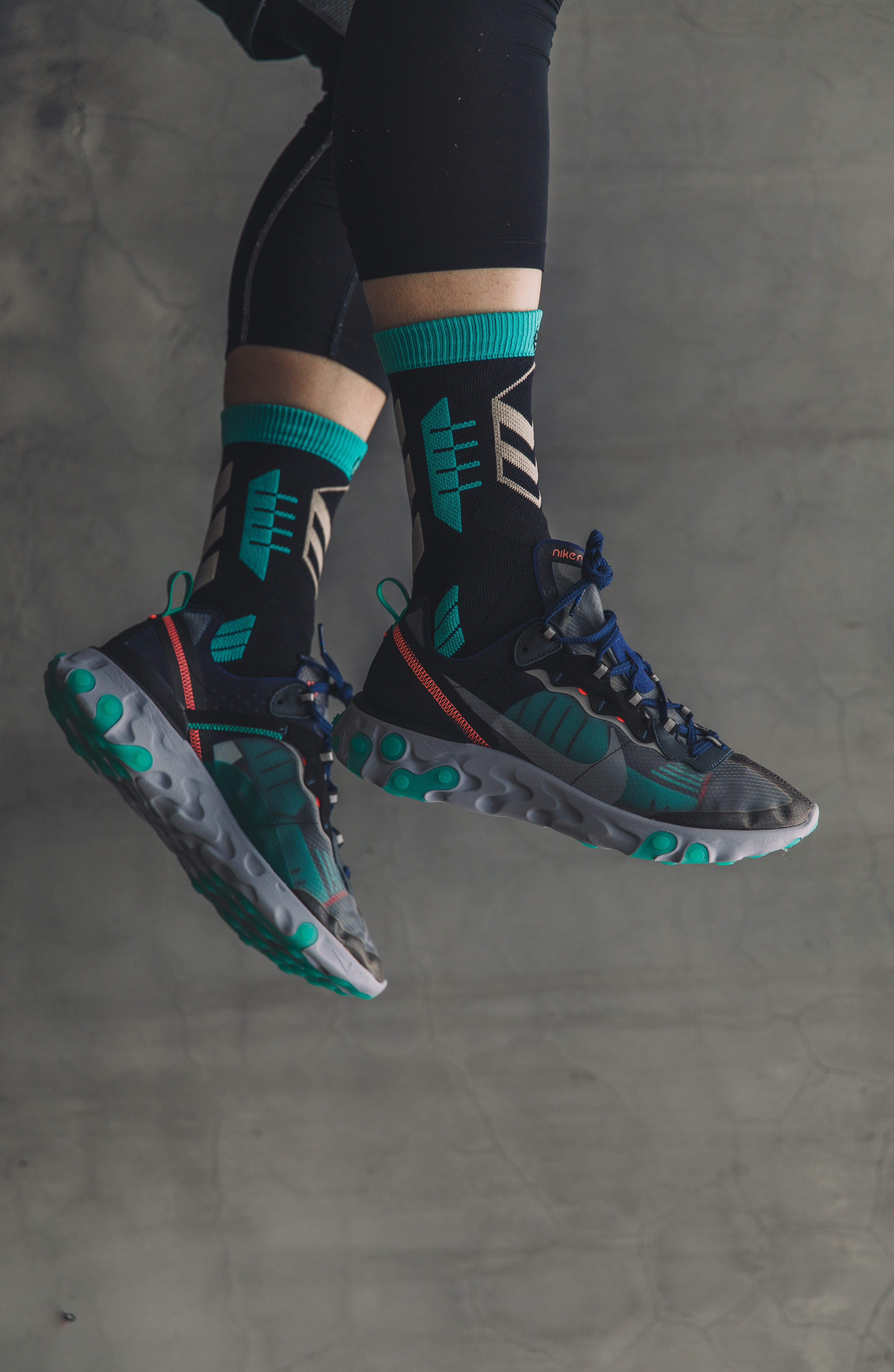 running shoe, sports equipment, sneaker, lifestyles, confectionery, tire, food, human foot, skating, high angle view, riding boot, real people, human limb, Phone HD Wallpaper