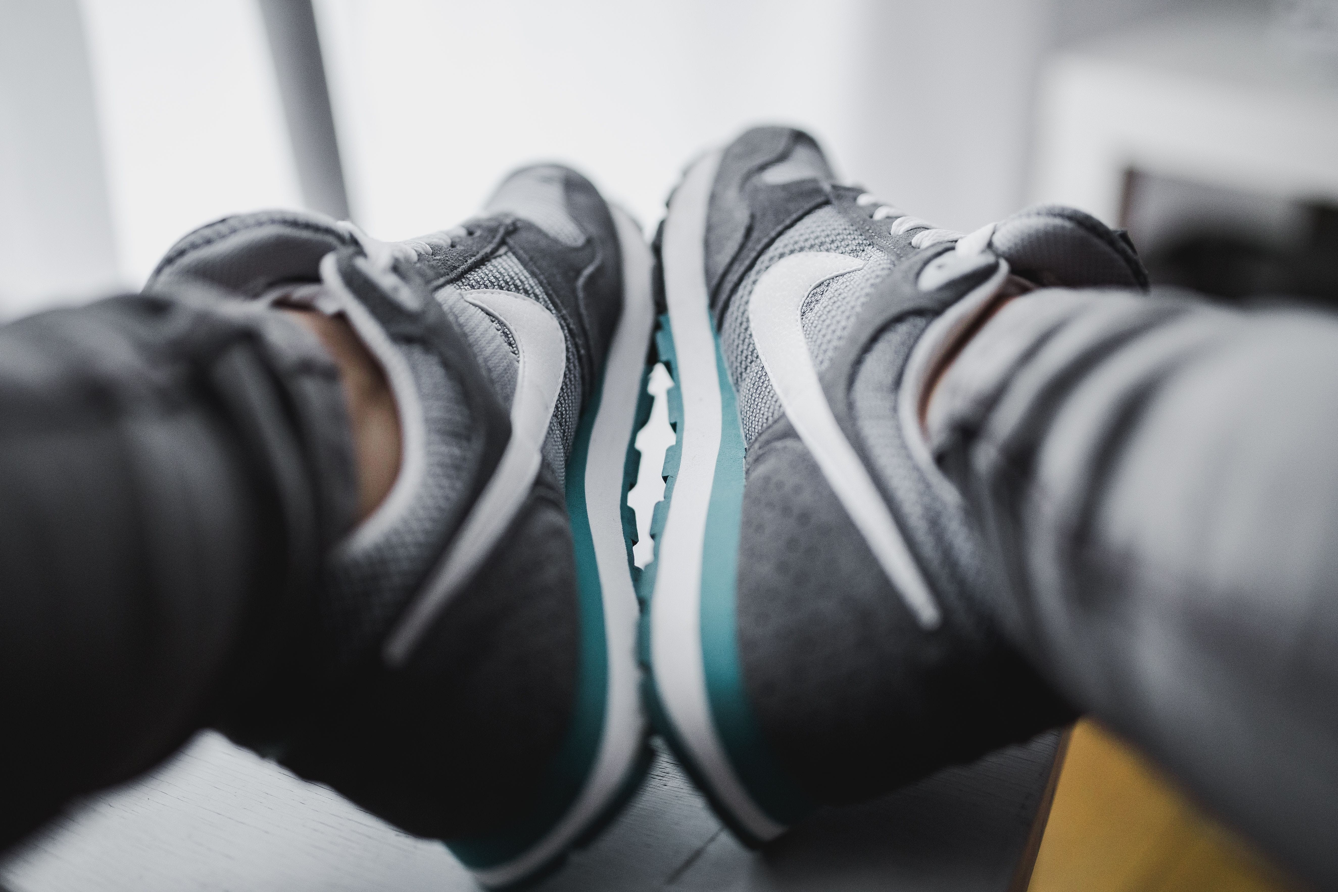 fitness, adults only, healthy Lifestyle, jogging, sport, only men, clothing, selective focus, sports Clothing, grey, trainers, casual clothing, one person, HD Wallpaper