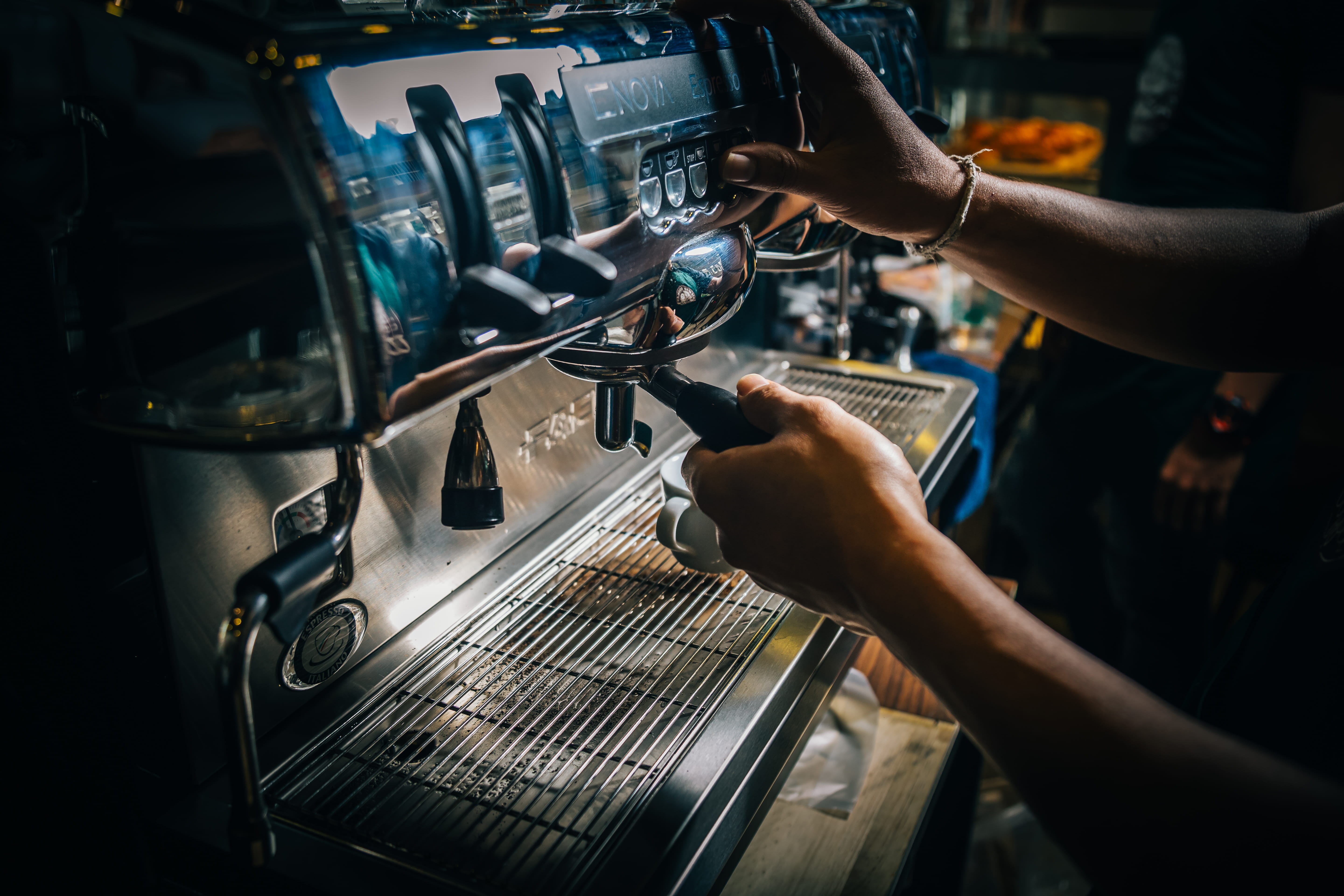 accuracy, latte, complexity, real people, cappucino, indoors, repairing, working, hand, human hand, hands, coffee, drink, espresso, holding, 5K, food, HD Wallpaper