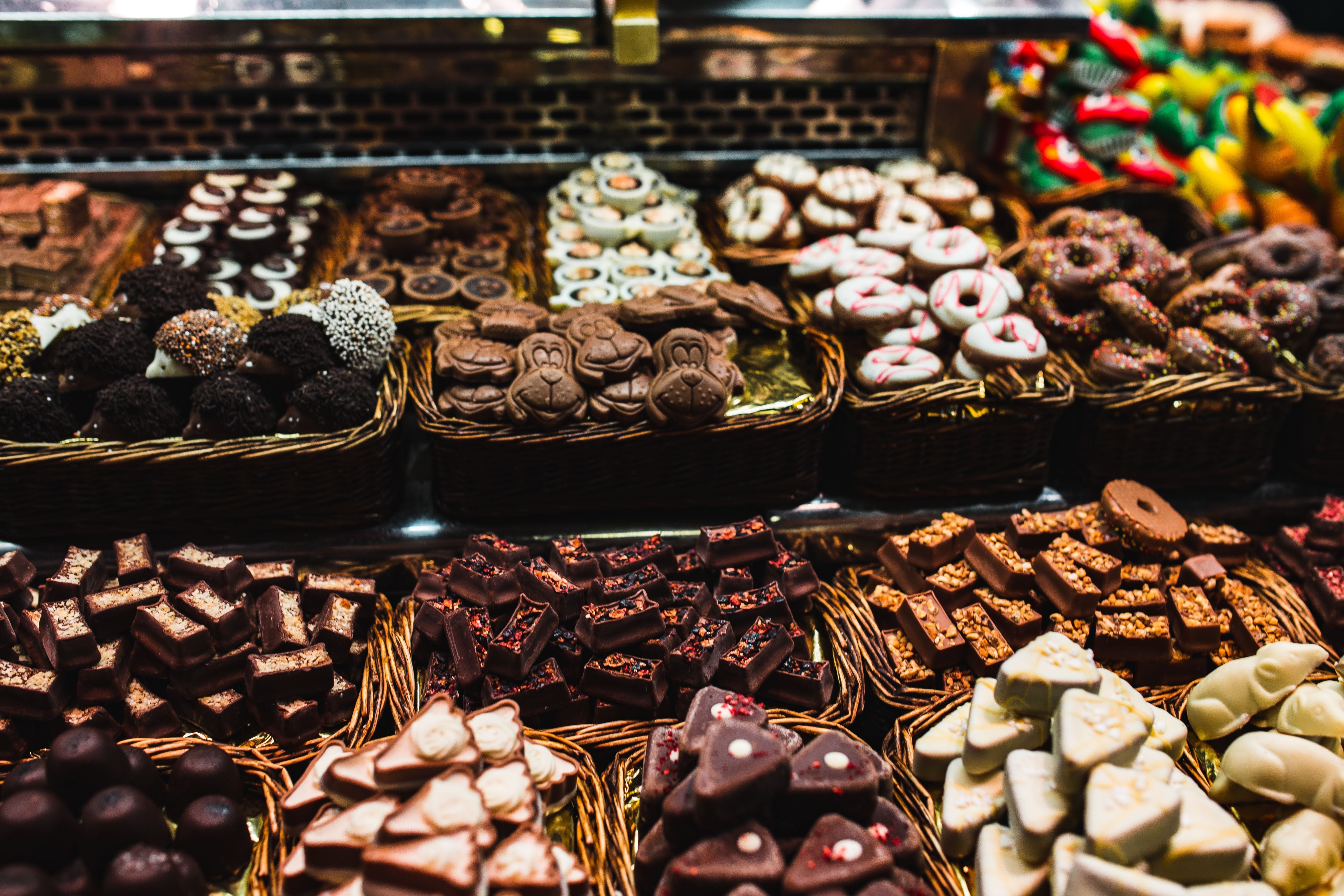 snack, sweet, sweet Food, Barcelona Spain, still life, barcelona, gourmet, food And Drink, la, indulgence, vitamin, boqueria, food market, freshness, store, HD Wallpaper