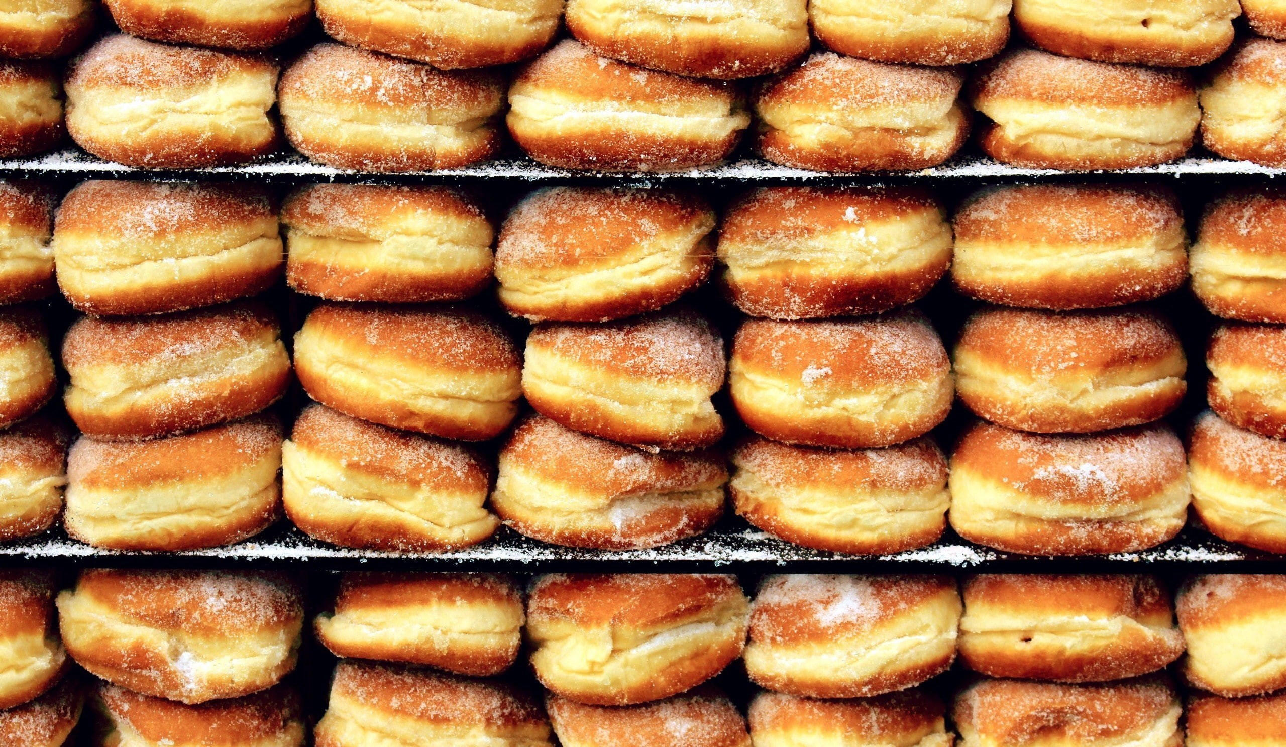 food, 2K, Berliner (doughnut), food and drink, ready-to-eat, large group of objects, still life, indoors, in a row, indulgence, baked pastry item, freshness, HD Wallpaper