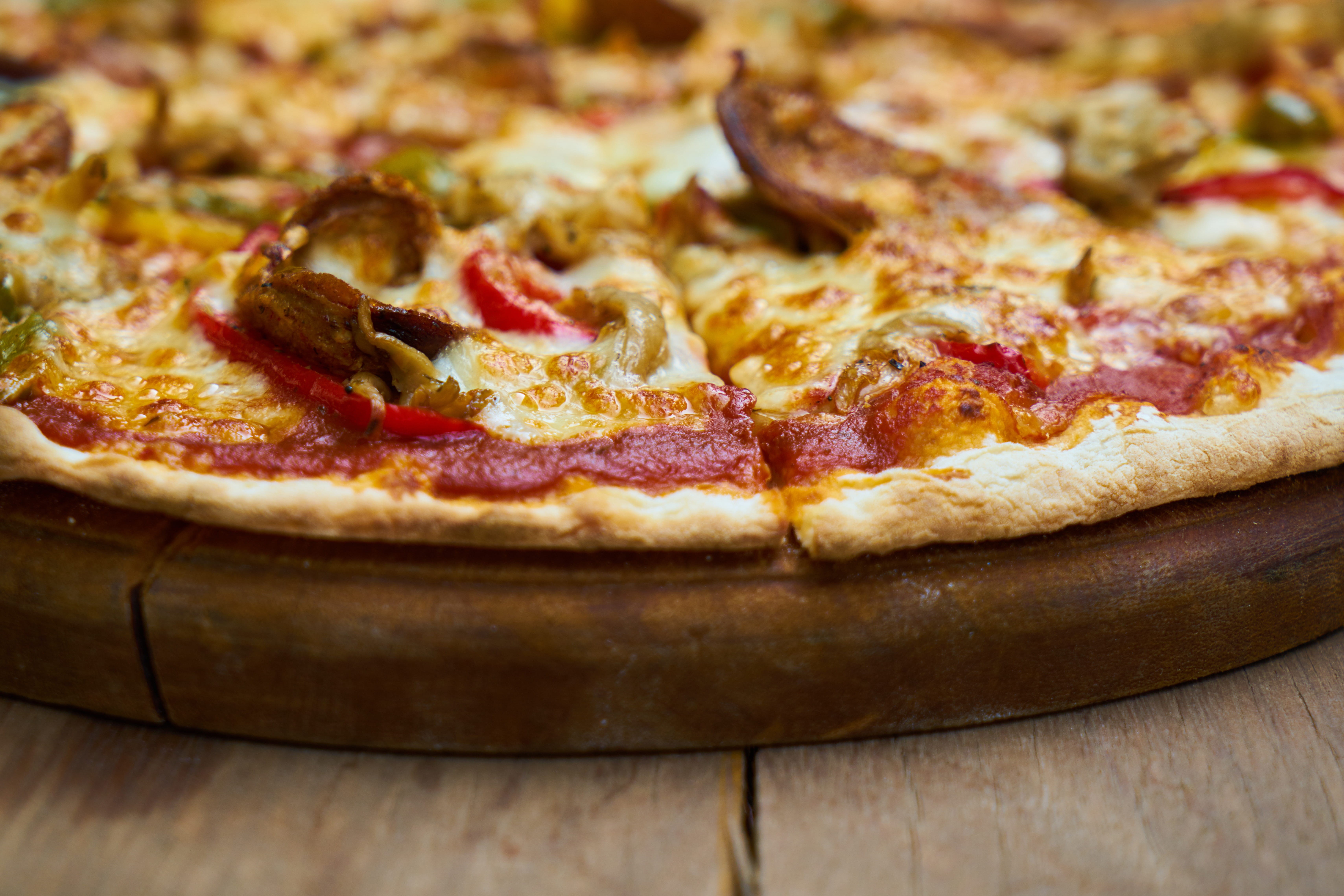 pepperoni pizza, nutrition, italian food, restaurant, food photo, tomato Sauce, unhealthy Eating, salami, cutting board, healthy eating, take Out Food, HD Wallpaper