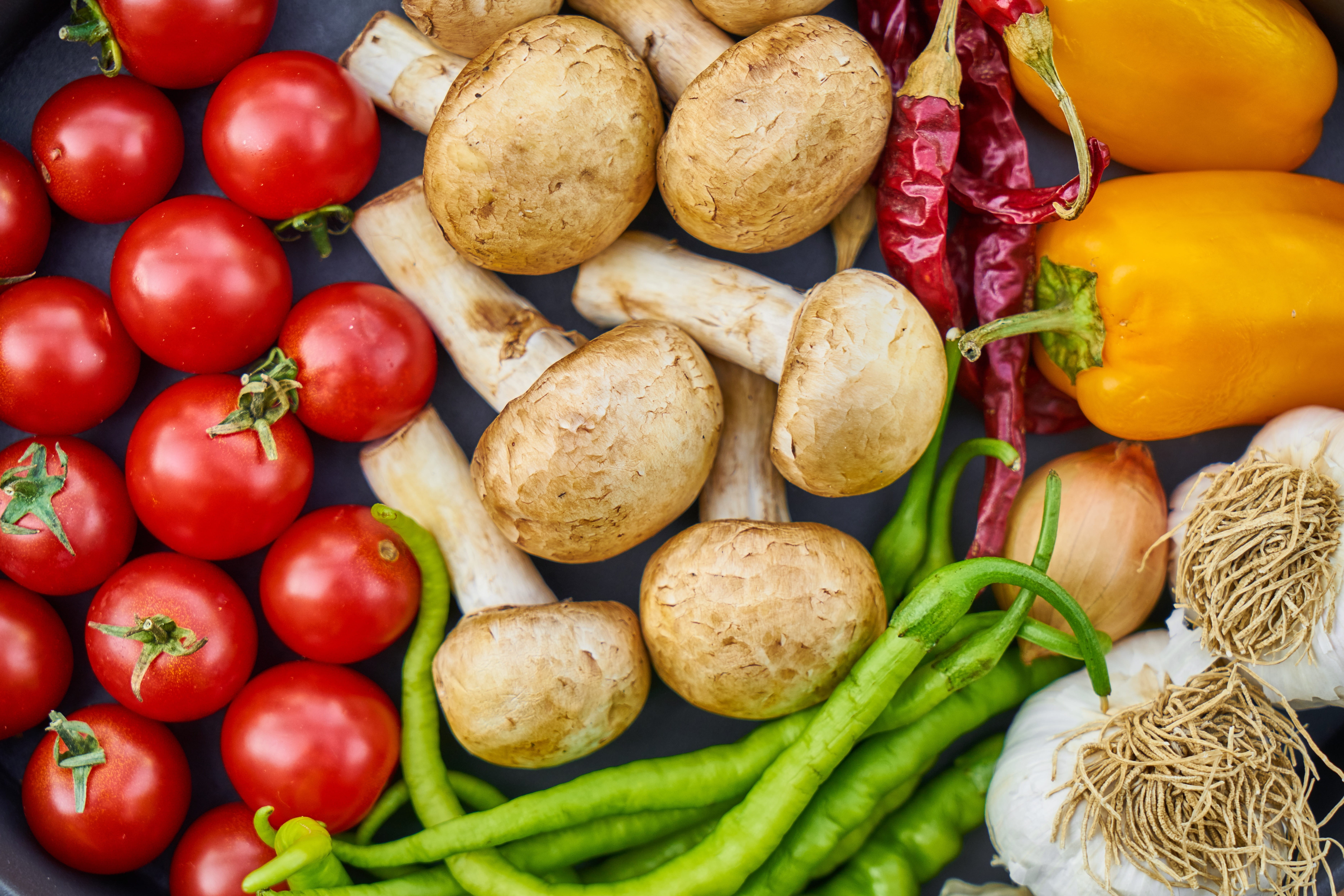 mushroom, variation, choice, black, breakfast, nutrition, freshness, tomato, product photo, vegetarian food, high angle view, healthy lifestyle, snack, HD Wallpaper