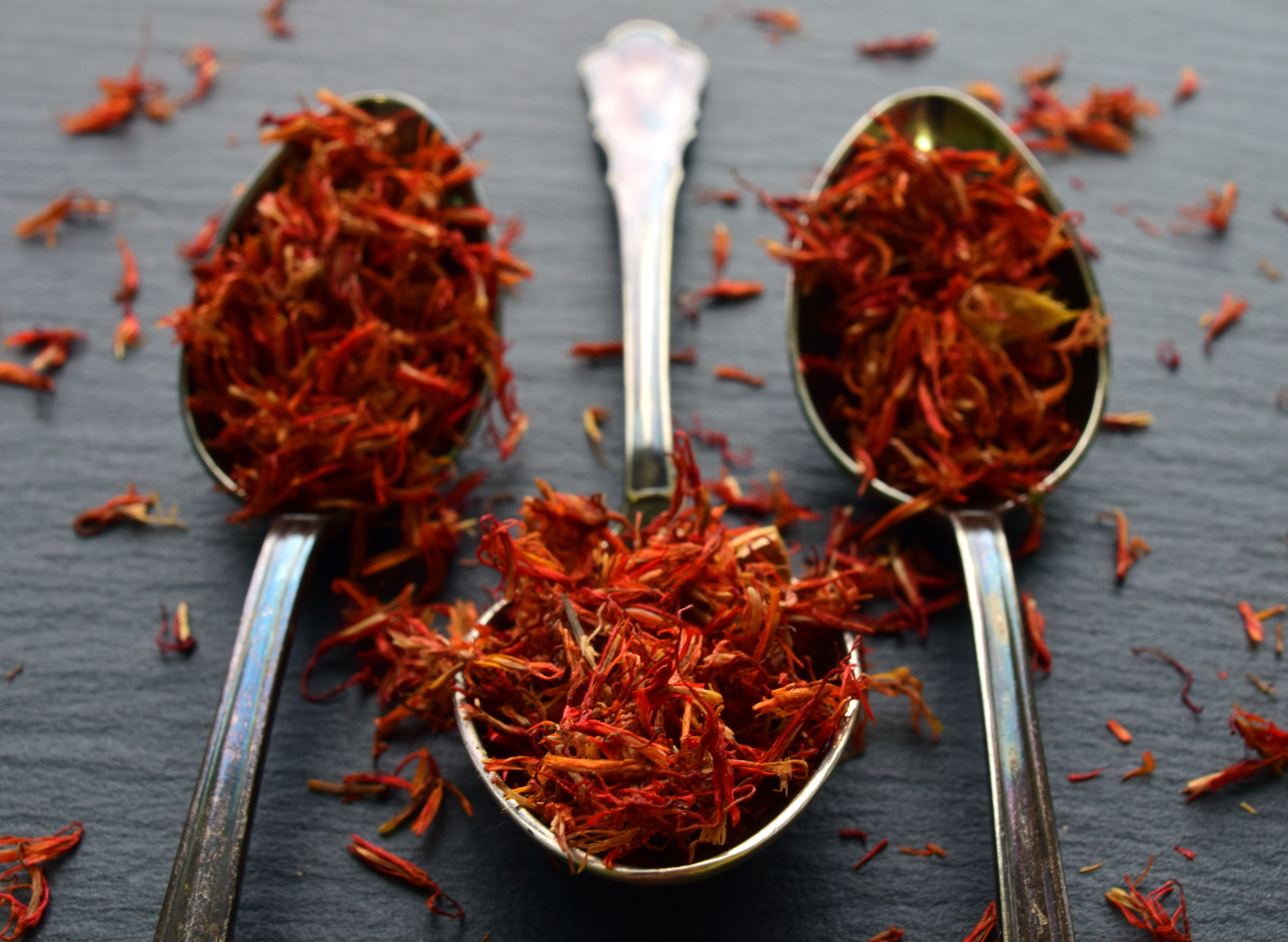 enjoy, season, table, still life, safron, crockery, false saffron, chili pepper, kitchen, nutrition, three, seasonings, tasty, cook, freshness, food and drink, HD Wallpaper