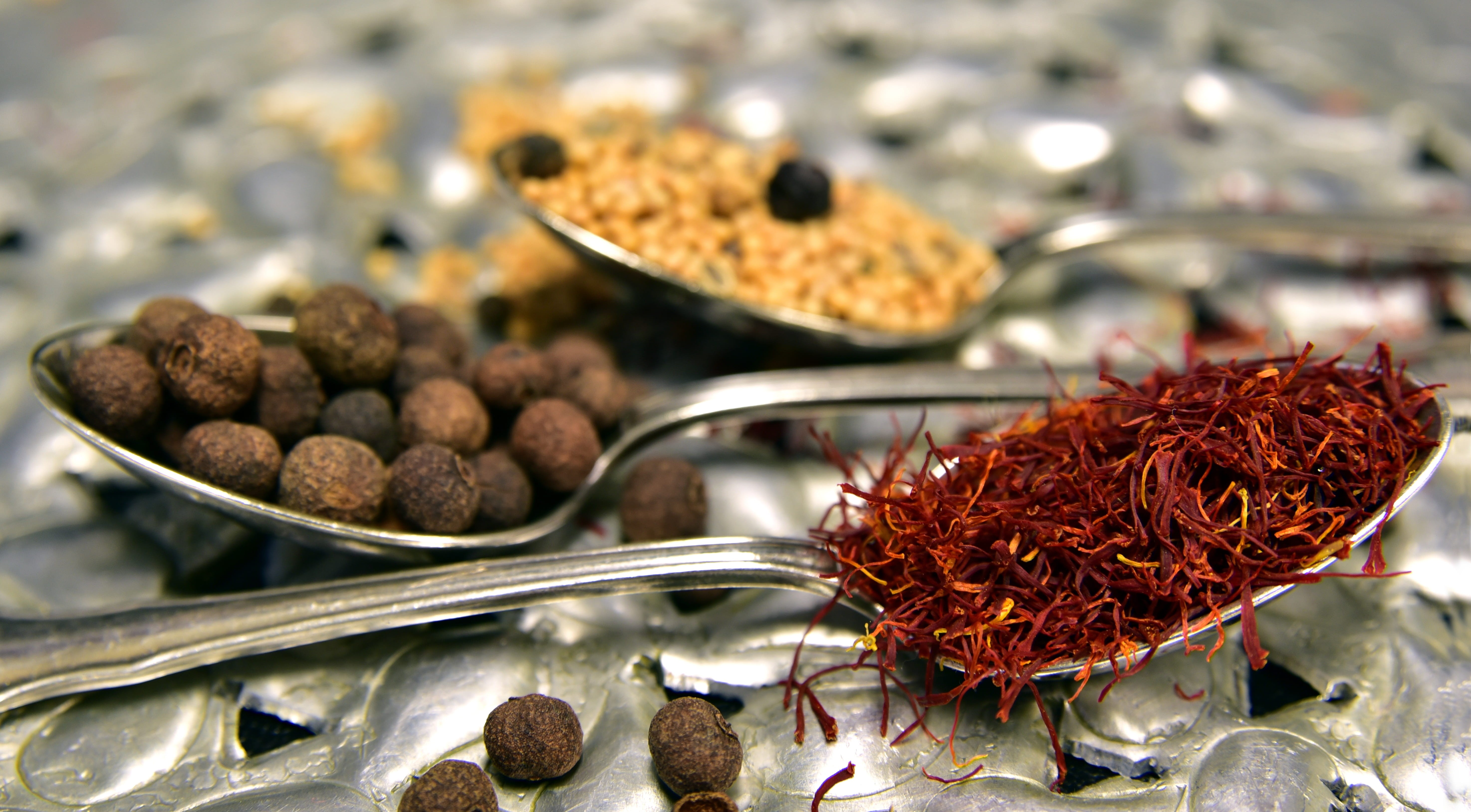 no people, choice, saffron, large group of objects, chinese food, budget, crockery, spices, focus on foreground, abundance, taste, food, teaspoon, meat seasoning, HD Wallpaper