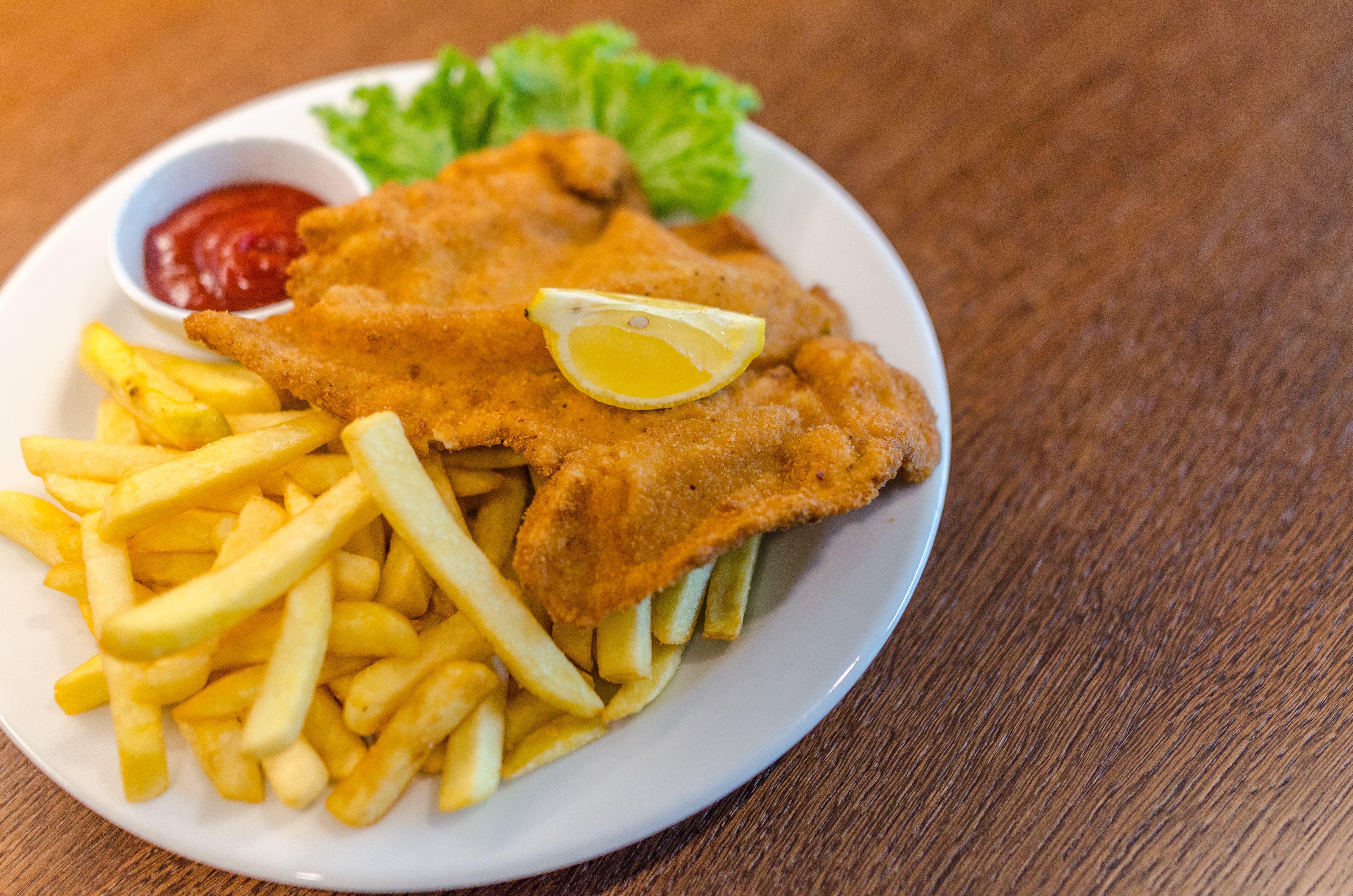 lunch, white, epicure, fast food french fries, fries, table, chicken, cuisine, mouth-watering, potato, food and drink, fried, food, comfort food, high angle view, HD Wallpaper