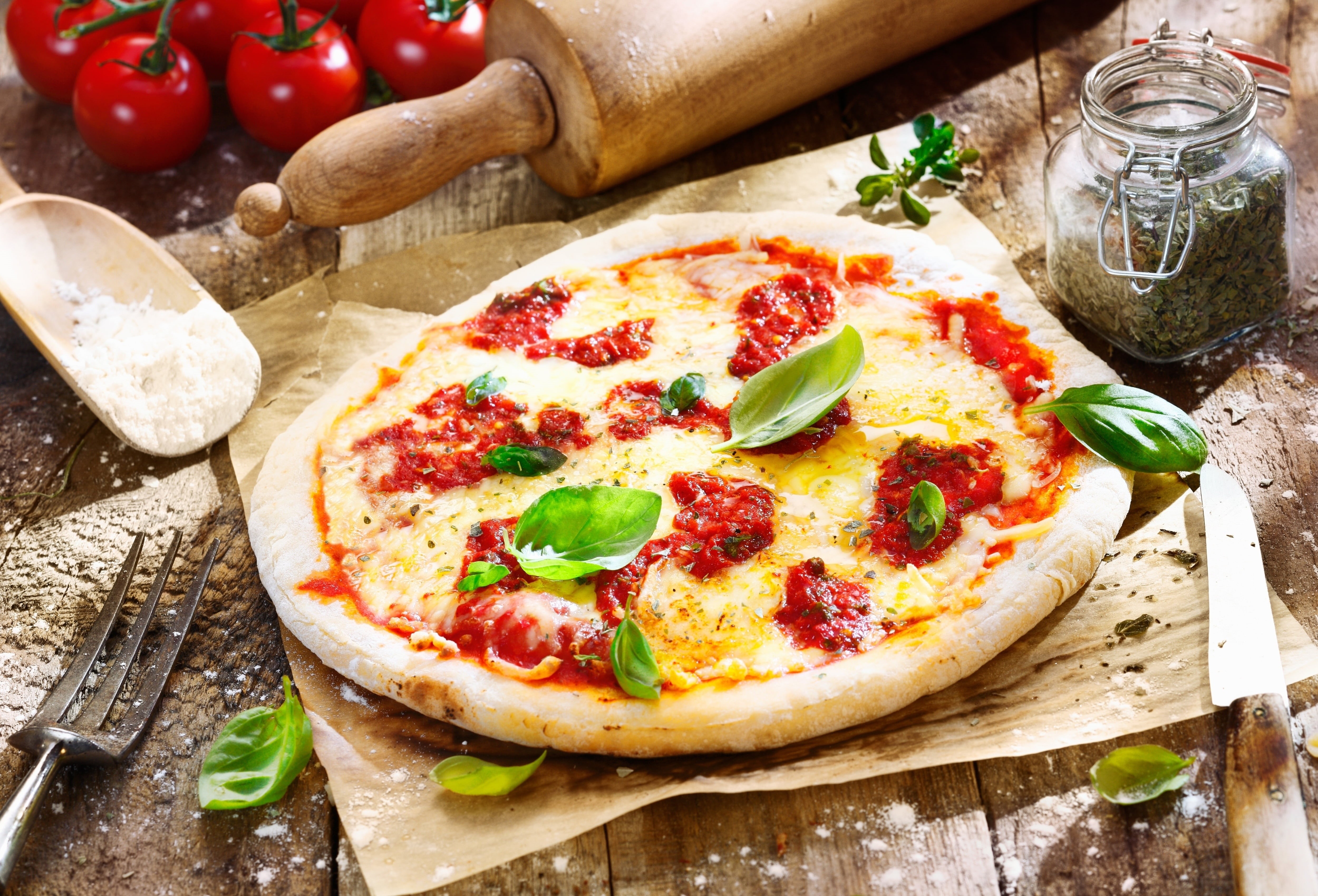 slice, herb, freshness, cheese, salami, edible Mushroom, savory Sauce, dinner, restaurant, meat, tomato, baked, italian food, plank, dough, food and drink, HD Wallpaper