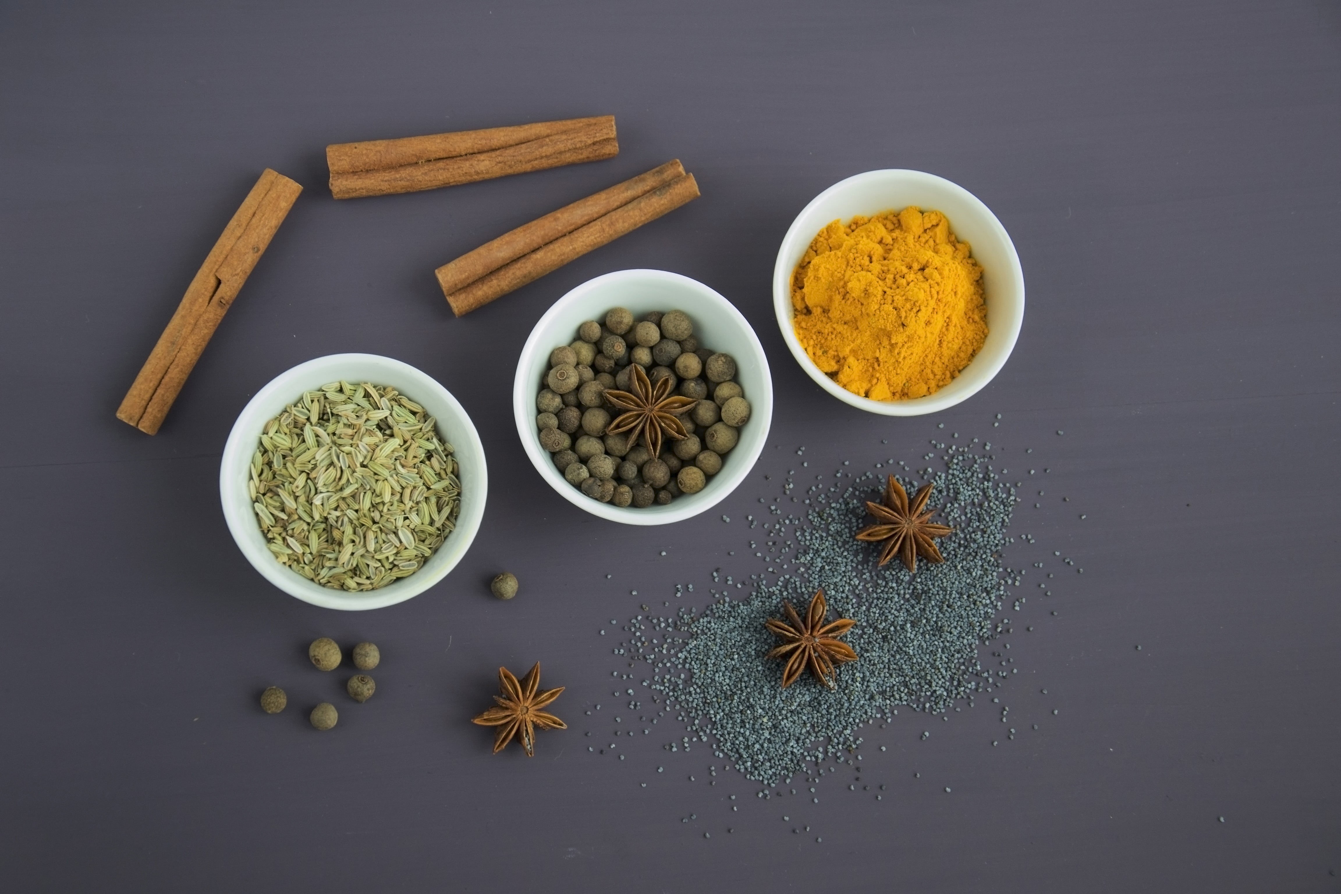 black peppercorn, pepper, turmeric, kitchen, ginger, choice, herb, food and drink, star anise, green tea, seasoning, spice, dark background, still life, HD Wallpaper