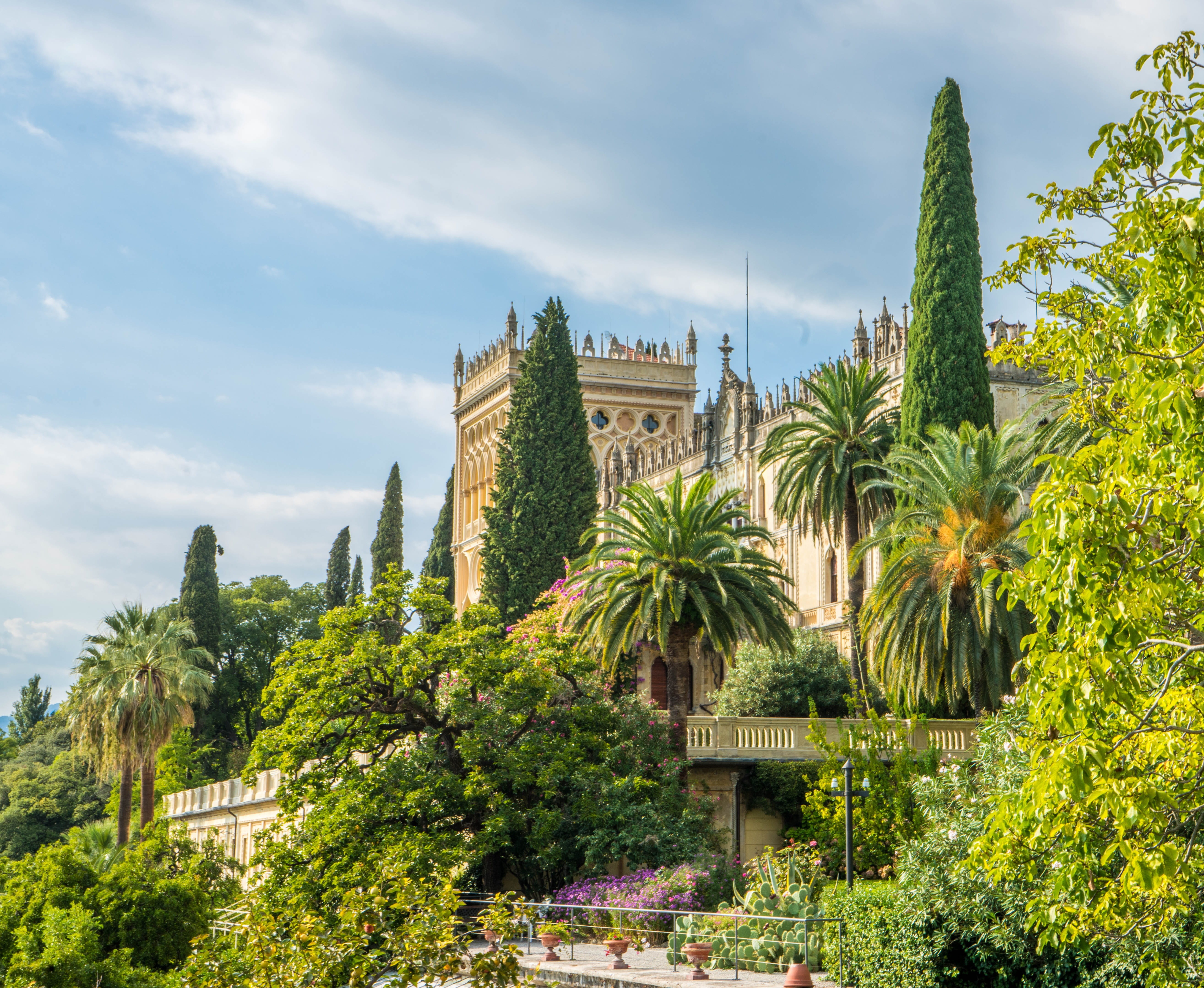 the past, green color, building, day, sky, built structure, landscape, summer, vacation, no people, luxury, lake garda, growth, exotic, romantic, island, HD Wallpaper