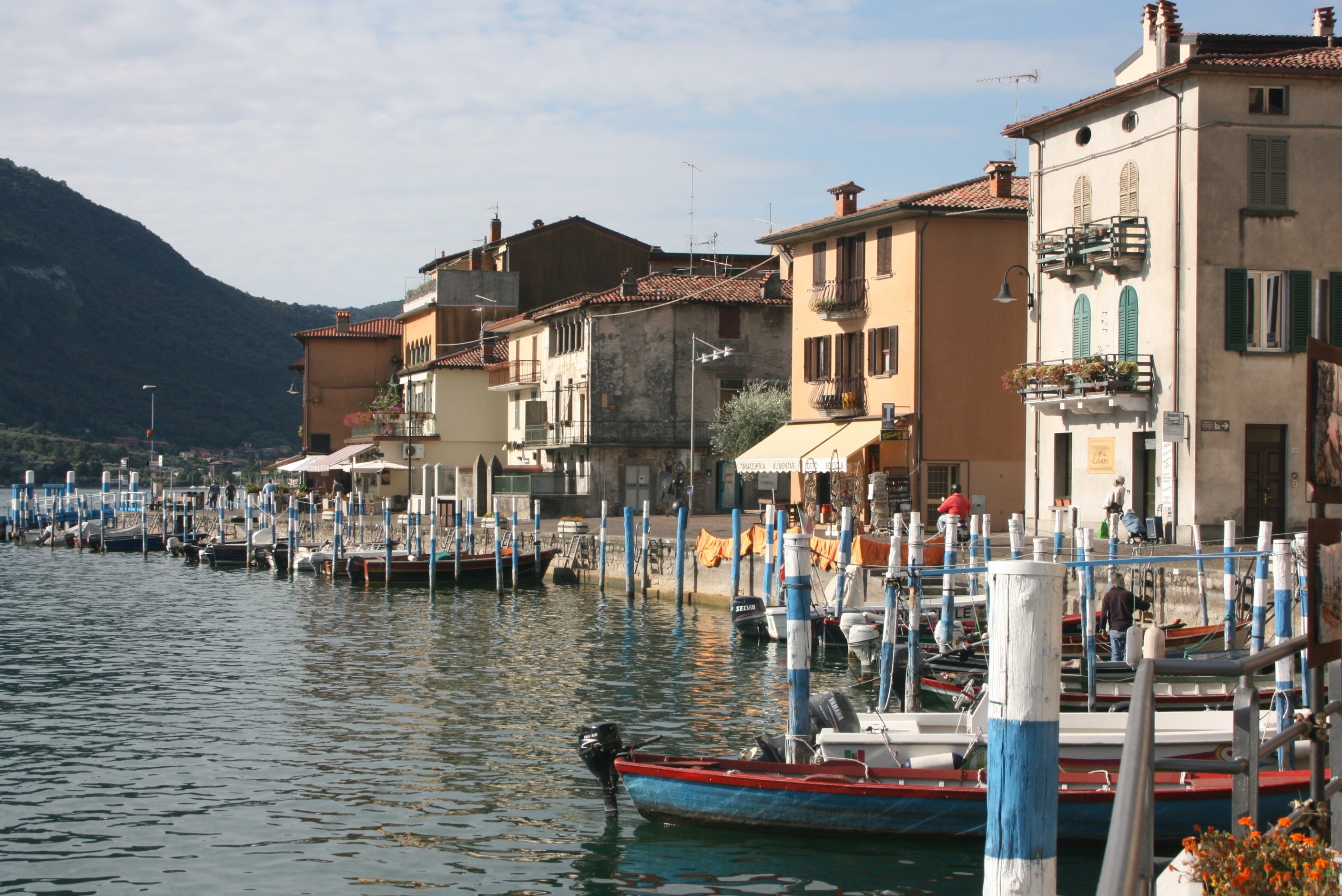 promenade, Lago diseo, Lake Iseo, Lombardia, Italy, Italia, Lombardy, Pier, Home, 2K, Brescia, Monte Isola, Boats, HD Wallpaper