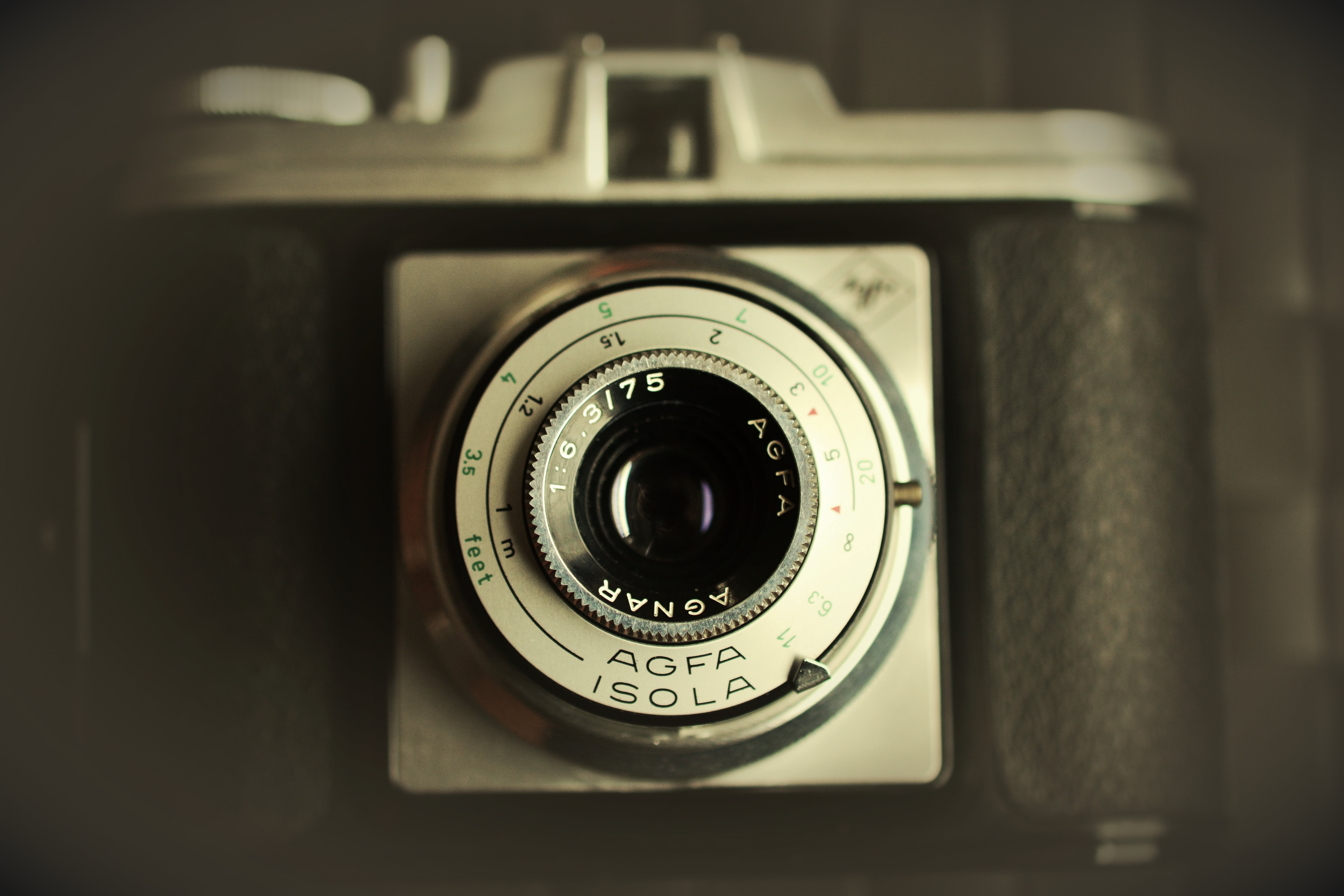 lens - optical instrument, geometric shape, day, agfa isola, circle, still life, photograph, vintage, camera, photographic equipment, number, close-up, HD Wallpaper