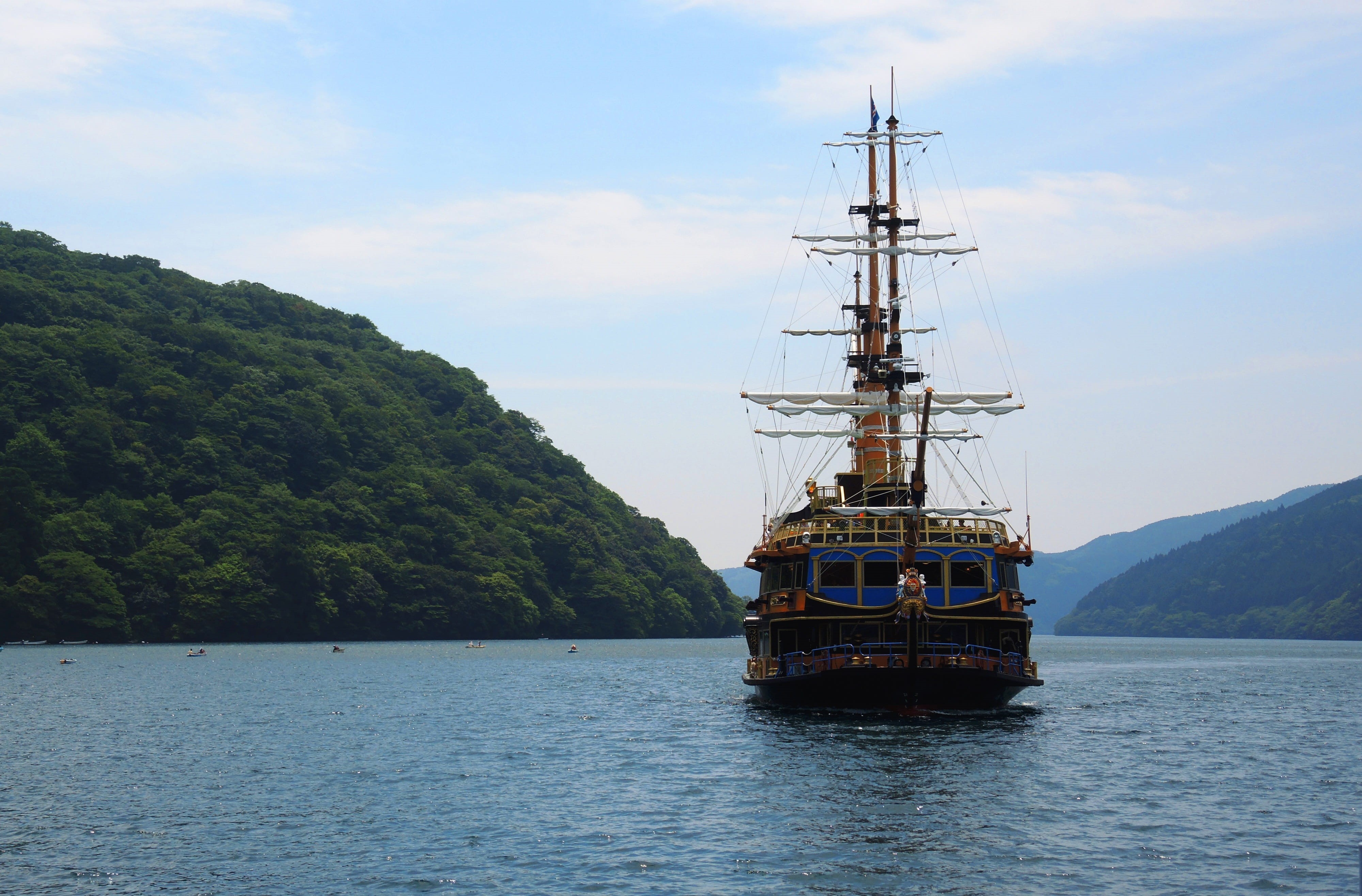offshore platform, outdoors, sea, day, sailboat, no people, water, mode of transportation, hakone, 4K, beauty in nature, japan, sky, lake, non-urban scene, HD Wallpaper