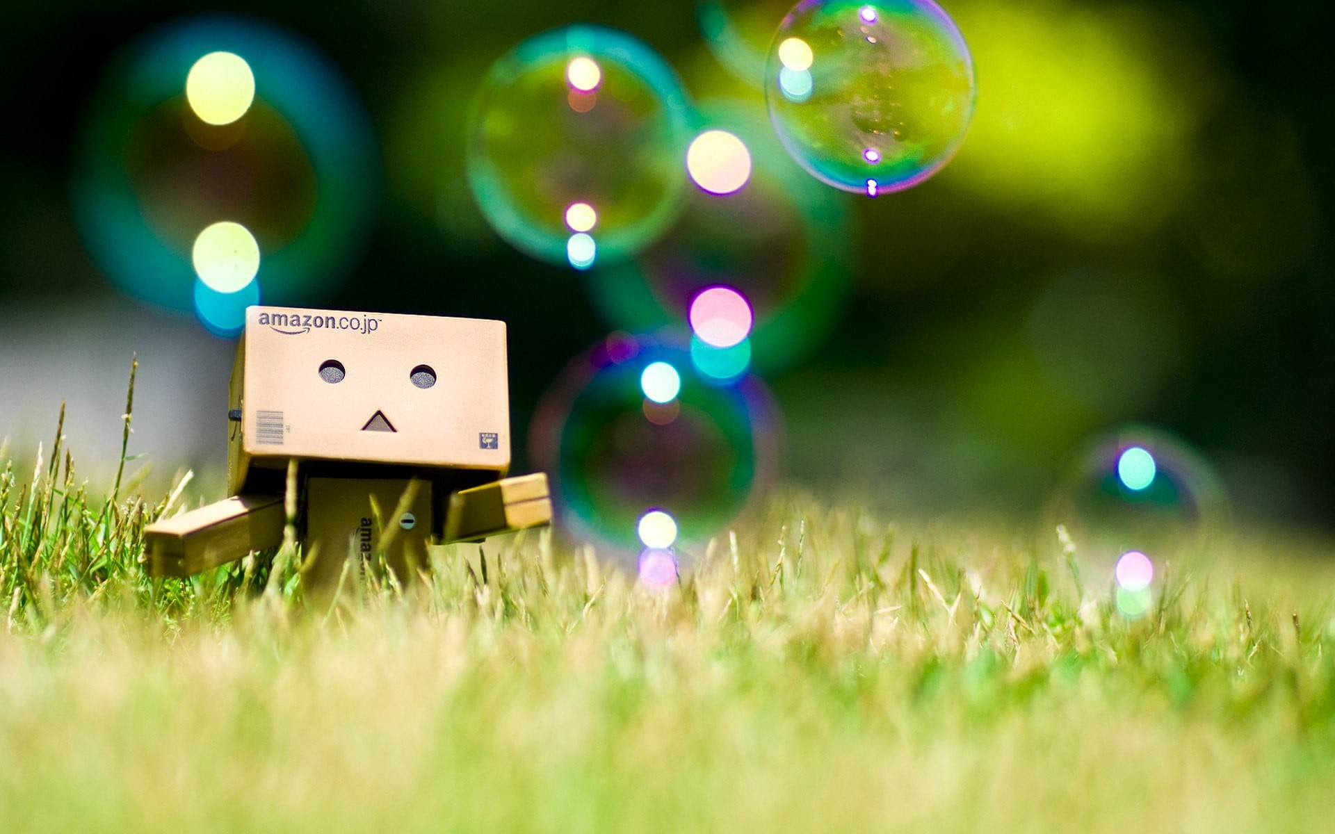 fun, nature, creativity, outdoors, tree, night, field, grass, geometric shape, selective focus, green color, 1080P, Danbo, bubbles, mid-air, HD Wallpaper