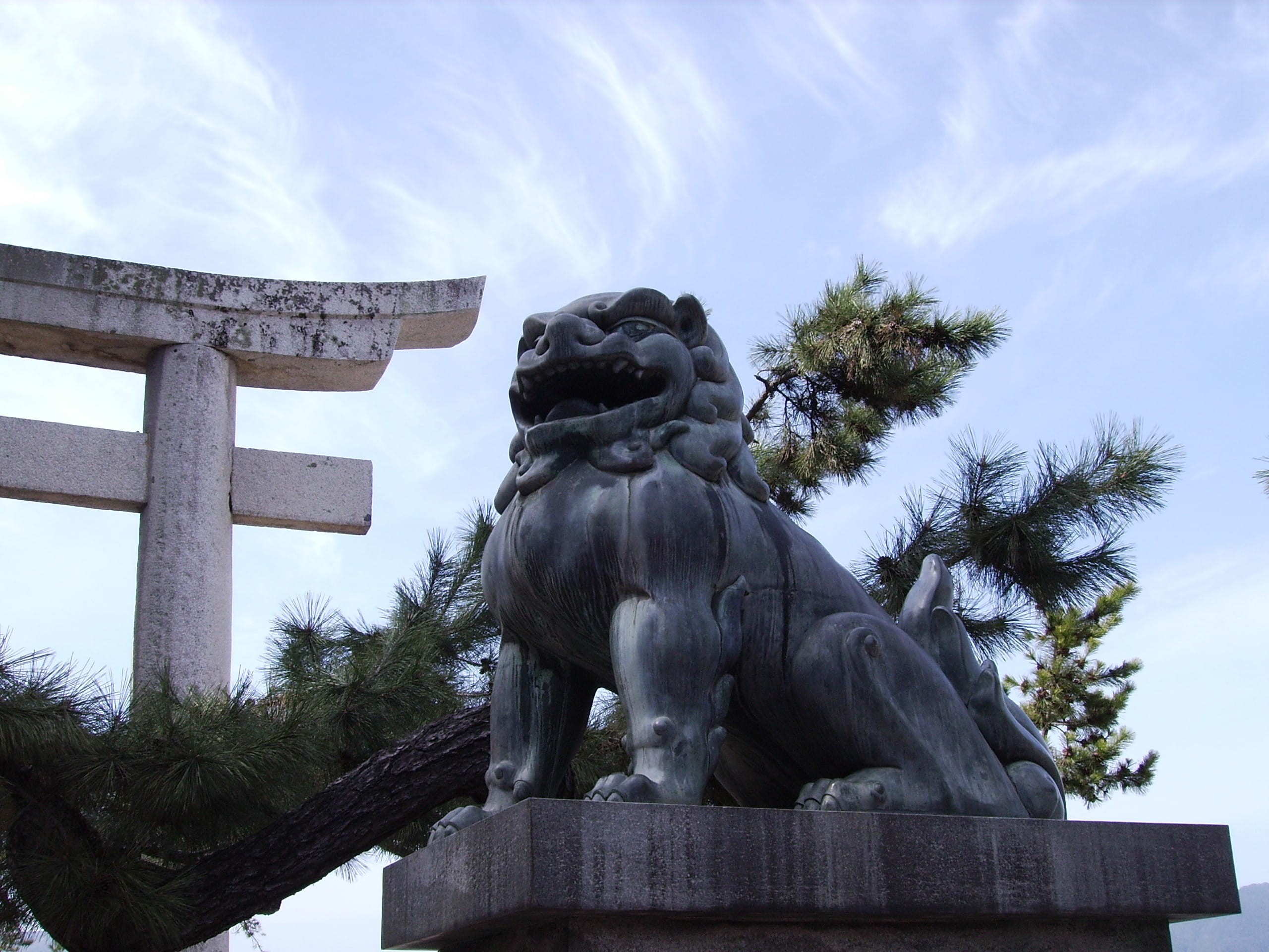 sculpture, architectural column, architecture, Japan, human representation, Miyajima, miyajima, tree, representation, statue, craft, nature, cloud - sky, HD Wallpaper