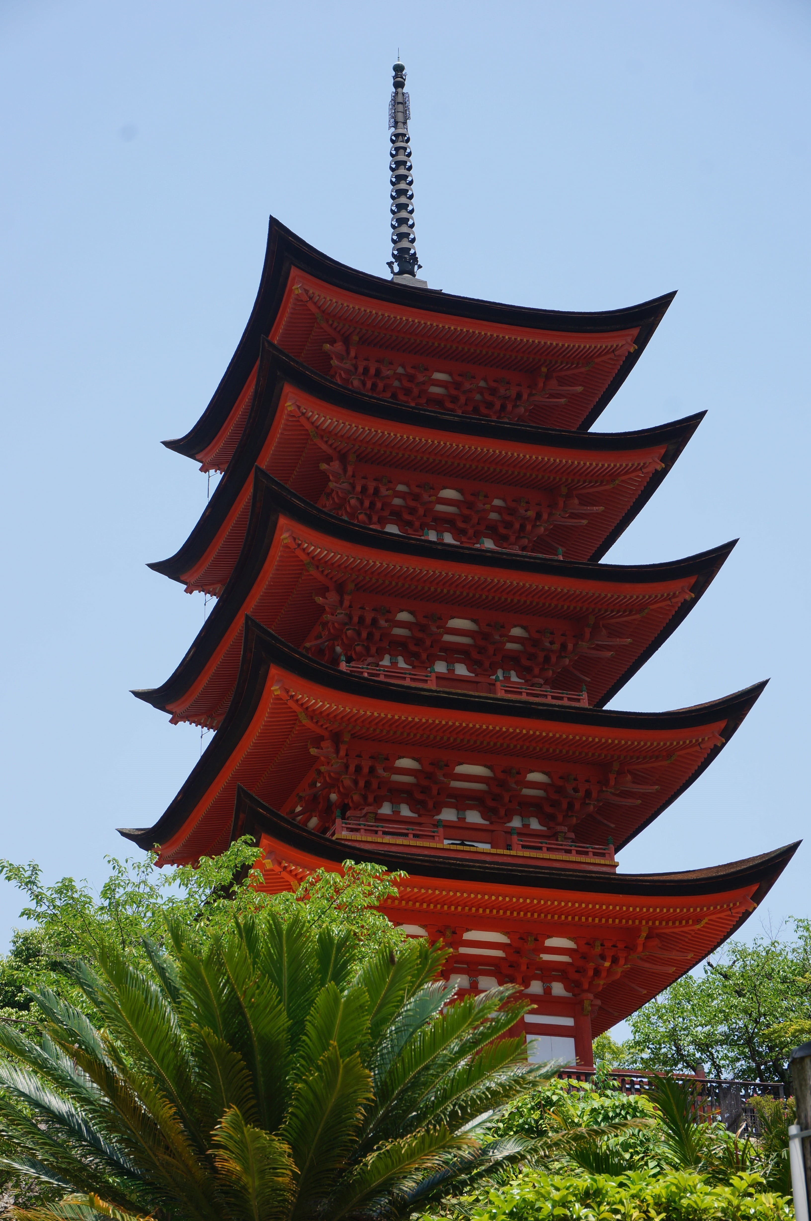 place of worship, five story pagoda, tree, japan, tropical climate, built structure, belief, sky, plant, hiroshima, tower, low angle view, religion, building, Phone HD Wallpaper