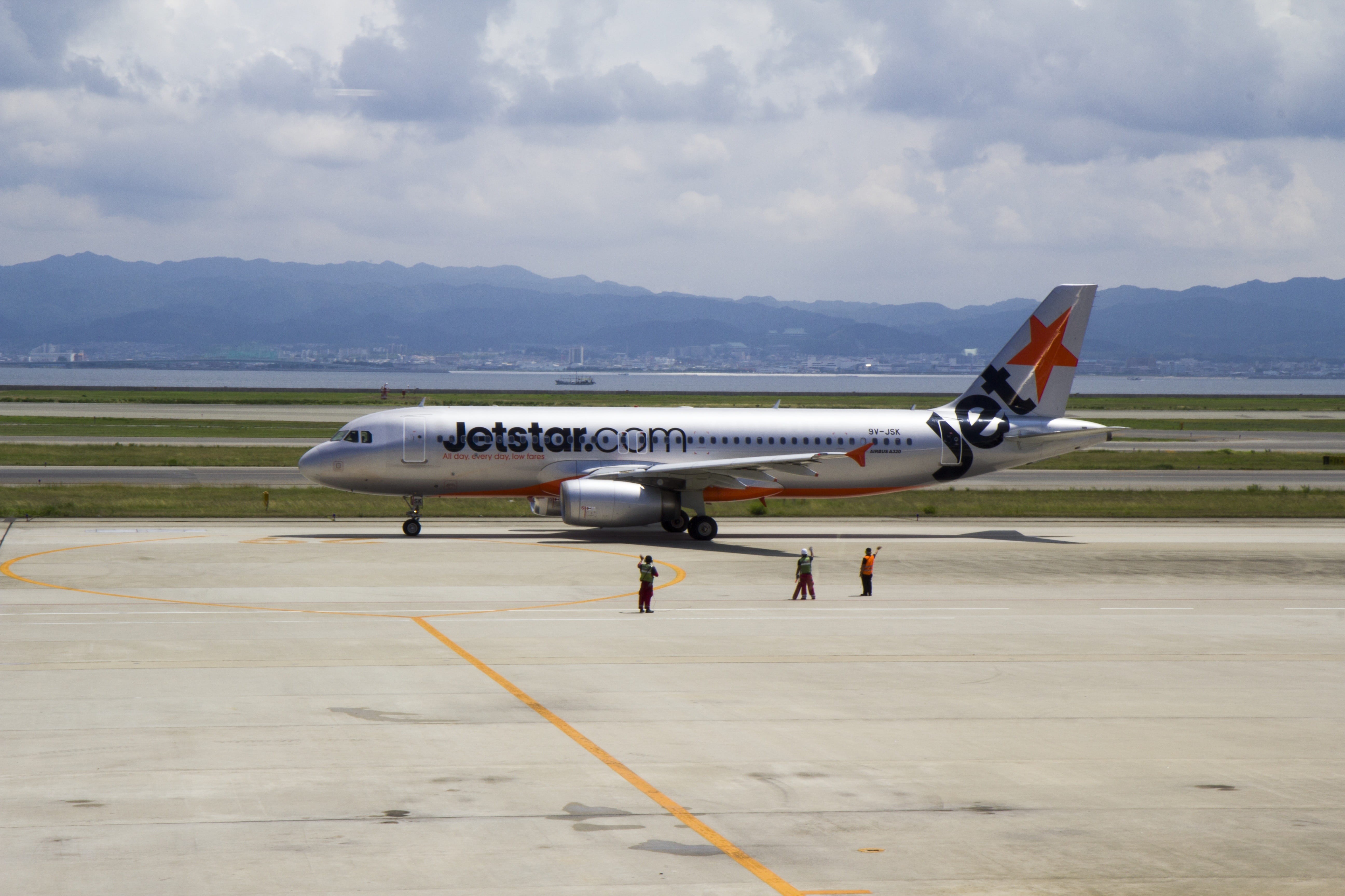 standing, com, people, transportation, near, no people, airport runway, air vehicle, aerospace industry, aircraft, nature, runway, mountain, landing strip, HD Wallpaper
