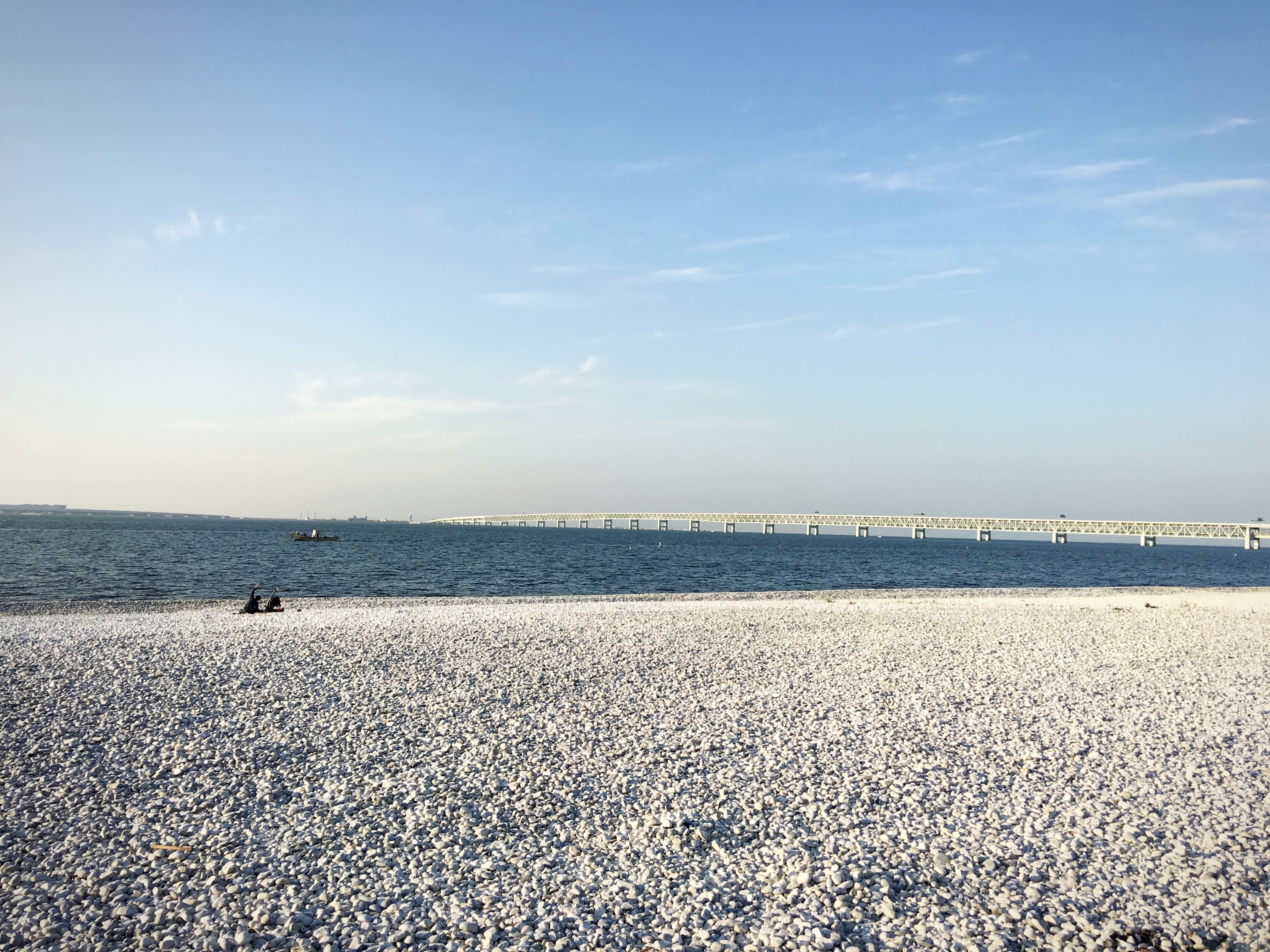 gulf, scenics - nature, horizon, nature, outdoors, 4K, bridge, water, sunlight, land, sea, sky, idyllic, horizon over water, blue, waterside, day, beauty in nature, HD Wallpaper