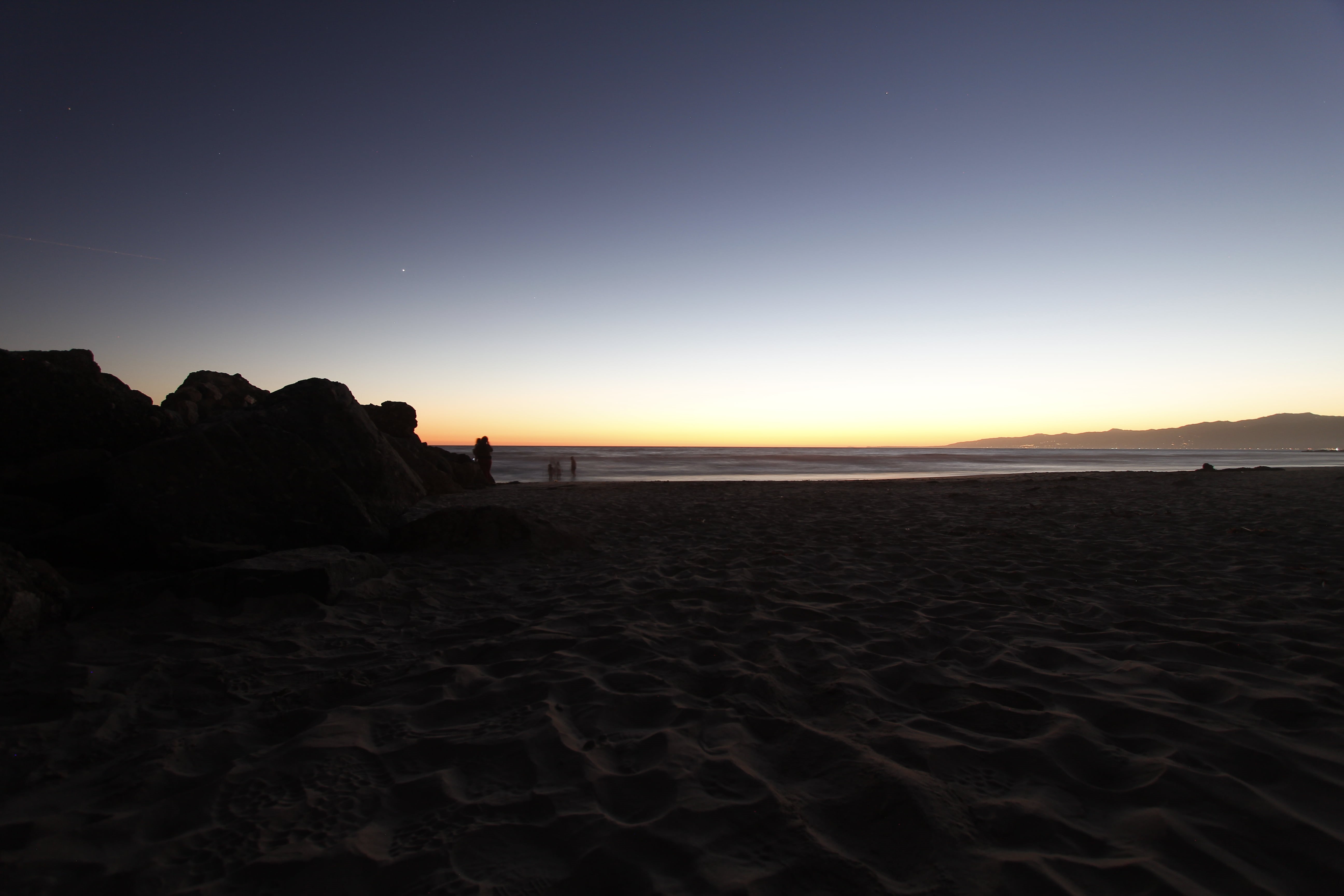 venice, rock, twilight, sand, idyllic, horizon over water, no people, coastline, evening, land, sunrise, los angeles, outdoors, nature, nightfall, sunset, HD Wallpaper