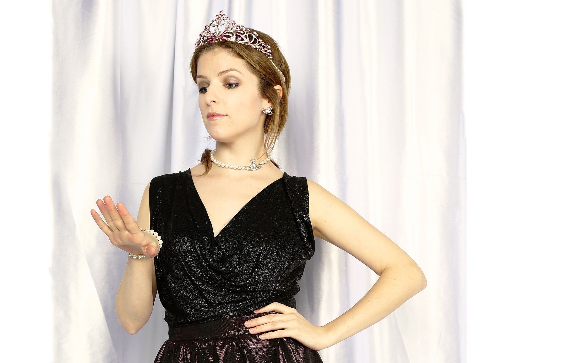 beautiful woman, women, females, Anna Kendrick, clothing, tiara, wedding, indoors, beauty, front view, waist up, young adult, standing, actress, dress, HD Wallpaper