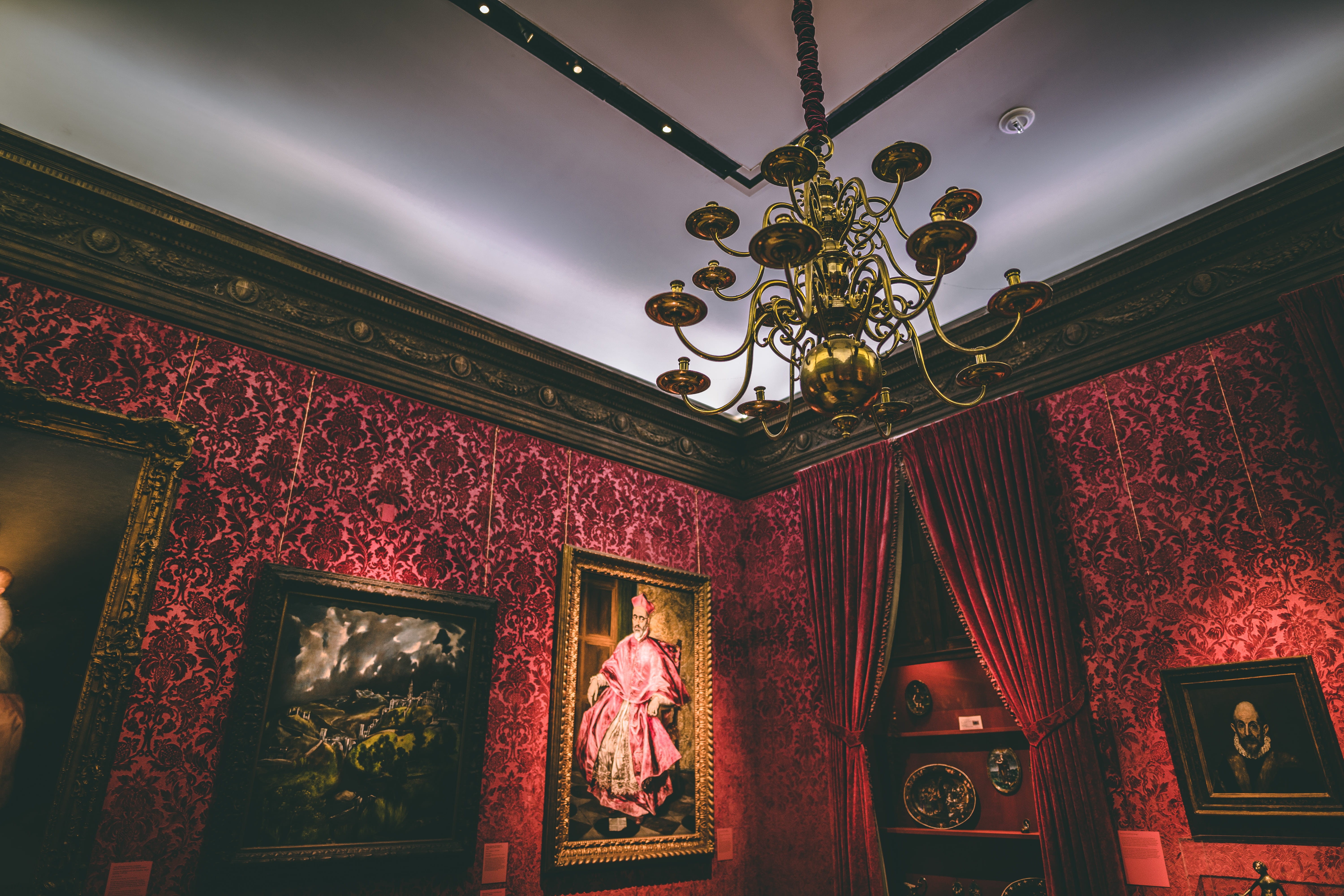 decoration, building, ornate, no people, hanging, low angle view, art and craft, brass, architecture, frame, spirituality, indoors, illuminated, chandelier, HD Wallpaper