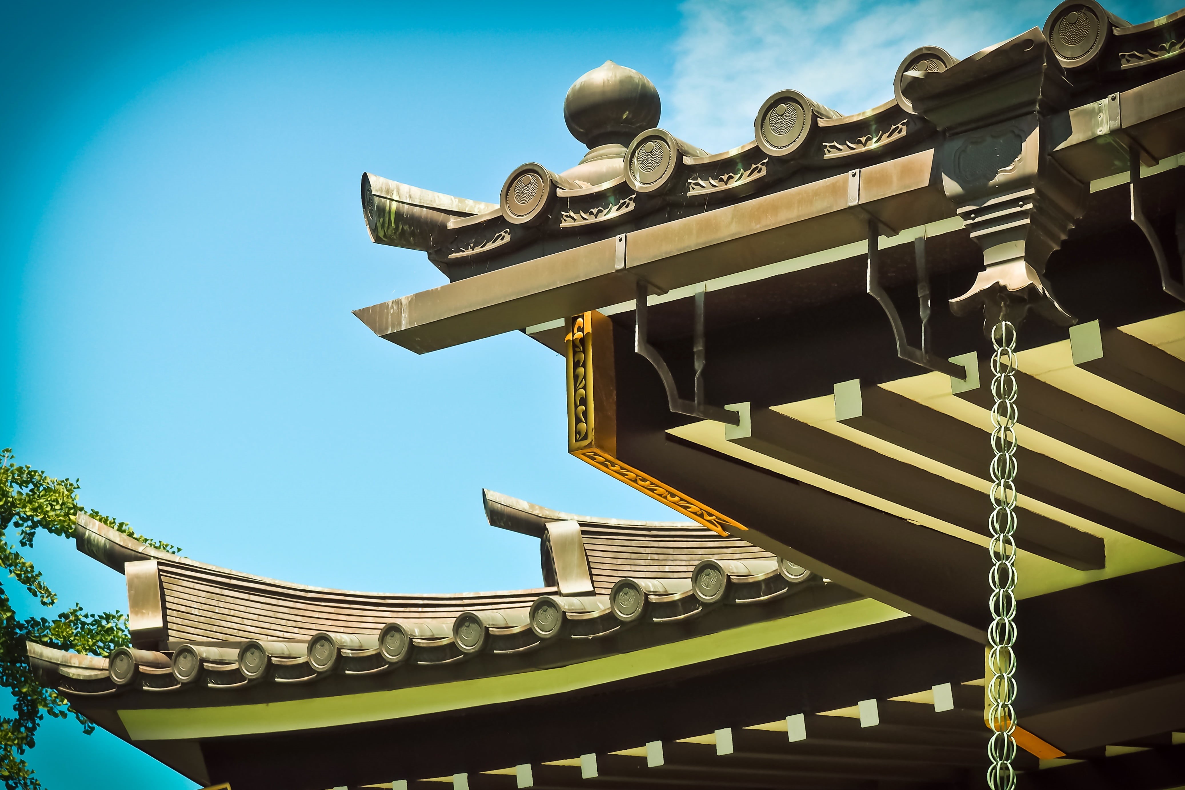 asia, sky, day, temple hall, roof, security camera, metal, outdoors, garden, religion, no people, 4K, buddhism, building exterior, blue, low angle view, HD Wallpaper