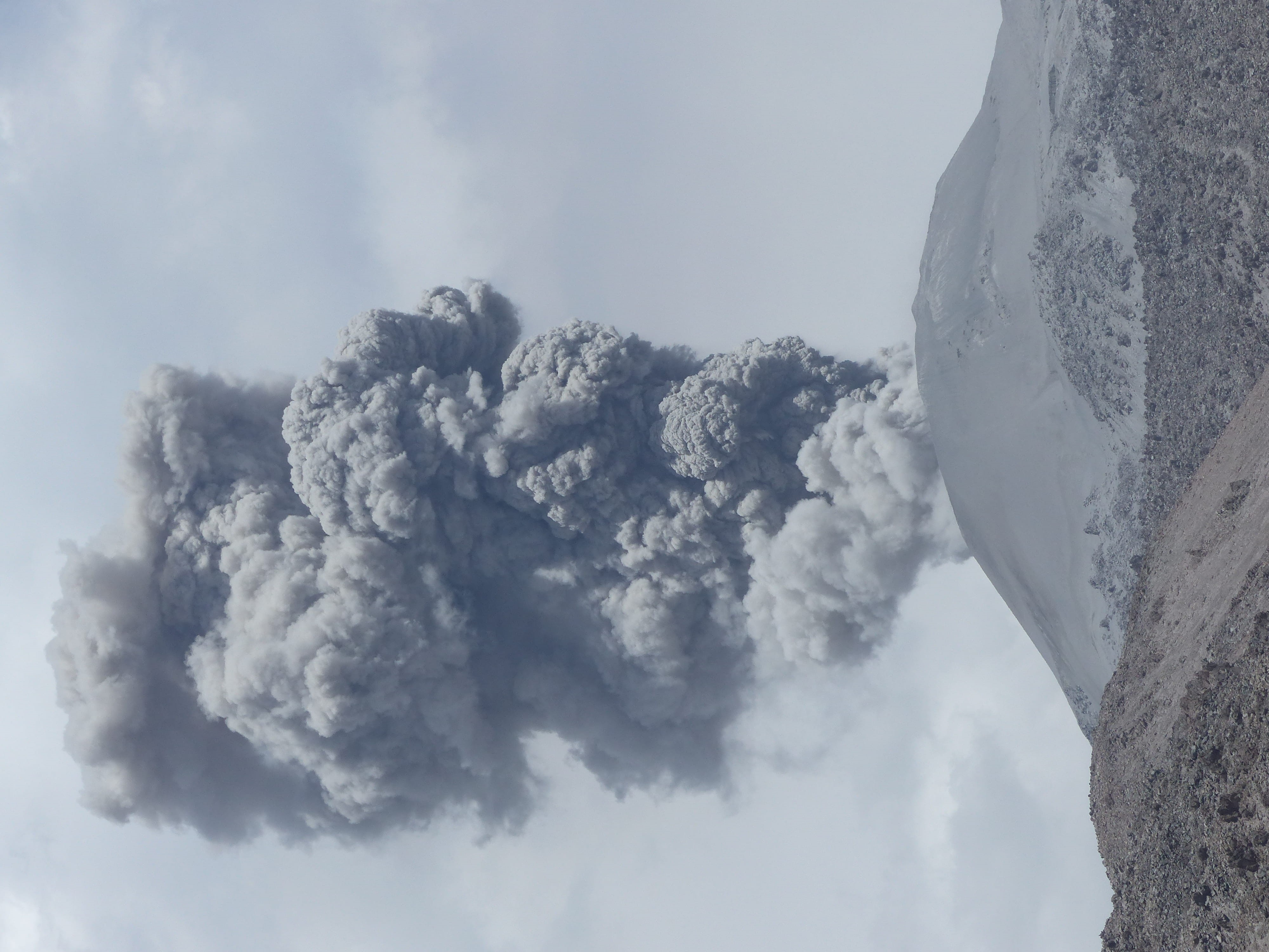 beauty In Nature, backgrounds, outdoors, cloudy, ashy, summer, 4K, ash, vulcano, dramatic sky, climate, nature, weather, cloud, daytime, winter, cloud of smoke, HD Wallpaper