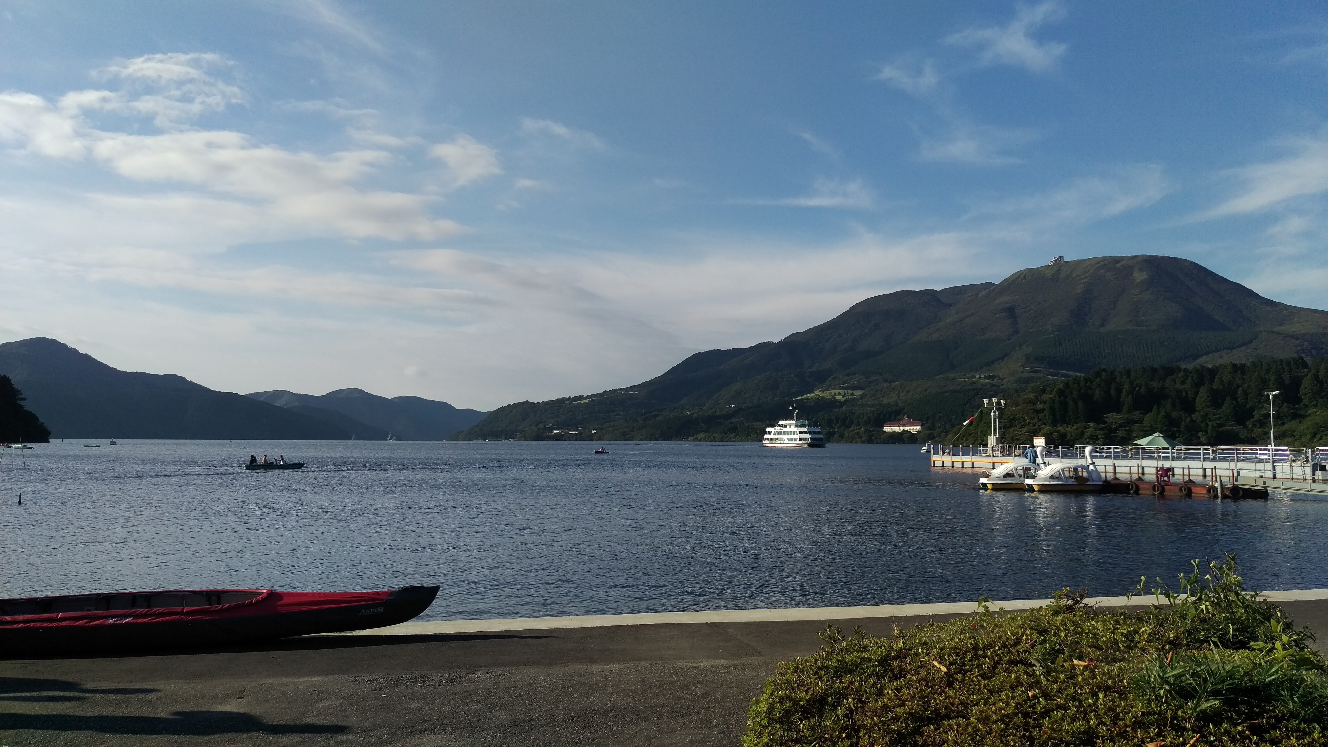 beauty in nature, scenics - nature, tranquility, travel destinations, Japan, Lake Ashi, travel, passenger craft, water, lake, sky, land, yacht, sailboat, HD Wallpaper