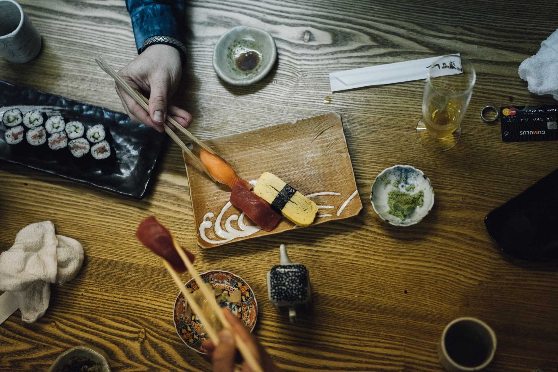 expertise, using, human hand, chopsticks, person, human body part, holding, freshness, food and drink, Eating, tourist, cutting board, Japan, real people, HD Wallpaper