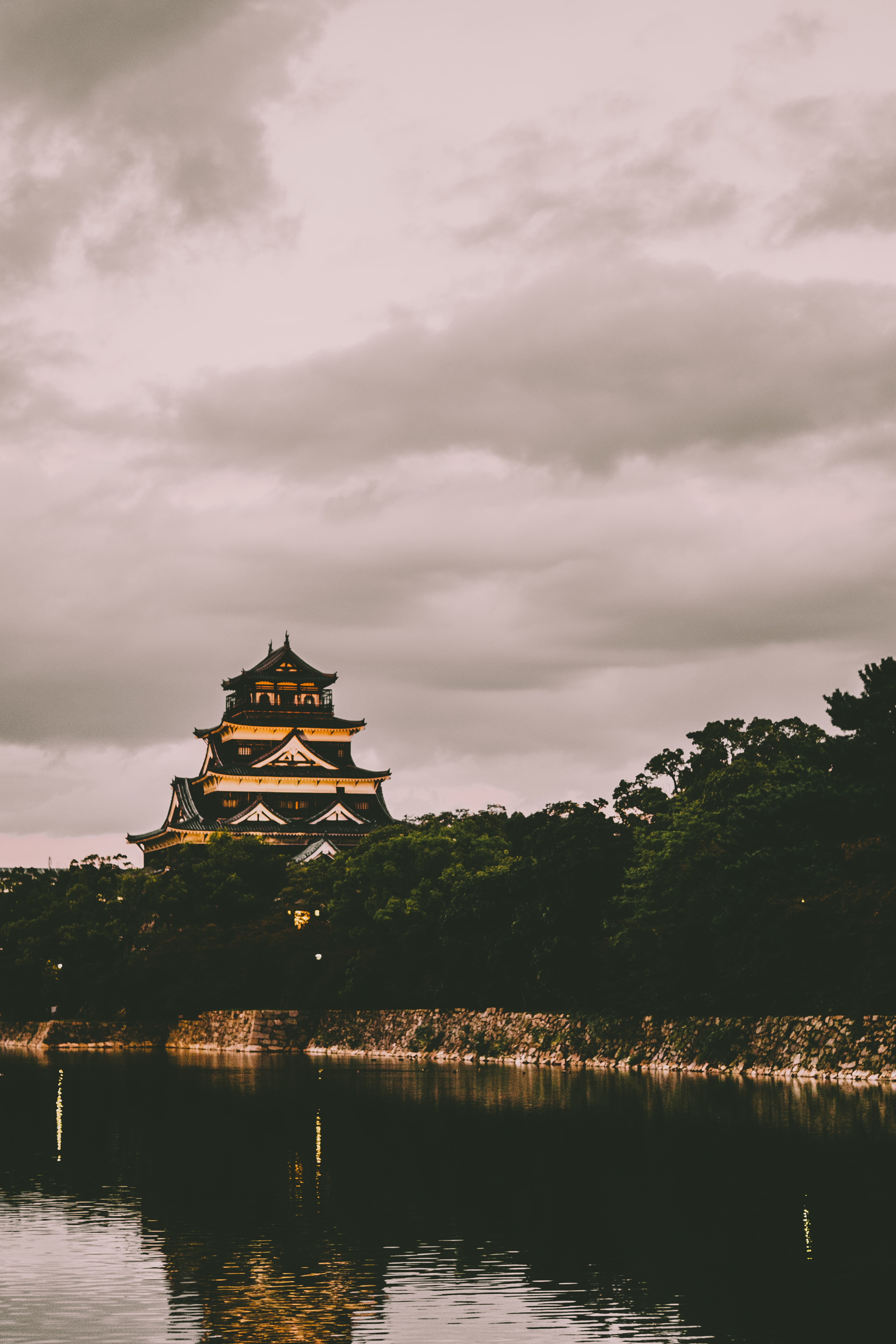 belief, traditional, outdoors, no people, japan, water, place of worship, building, building exterior, sky, religion, cloud - sky, plant, waterfront, built structure, Phone HD Wallpaper