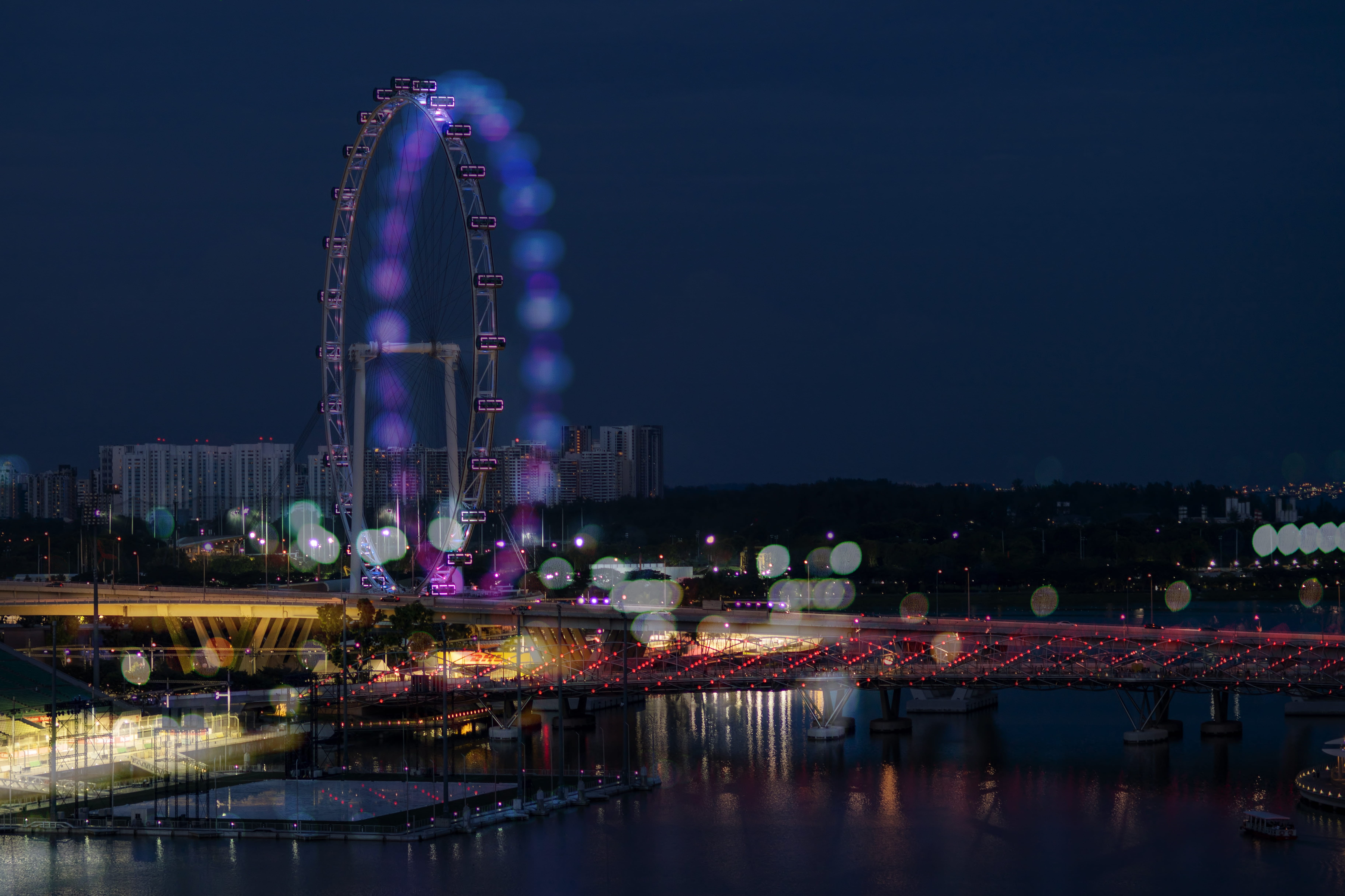 ferris wheel, harbor, night, outdoors, wheel, waterfront, bridge - man made structure, bokeh, bridge, 5K, building exterior, singapore flyer, person, architecture, HD Wallpaper