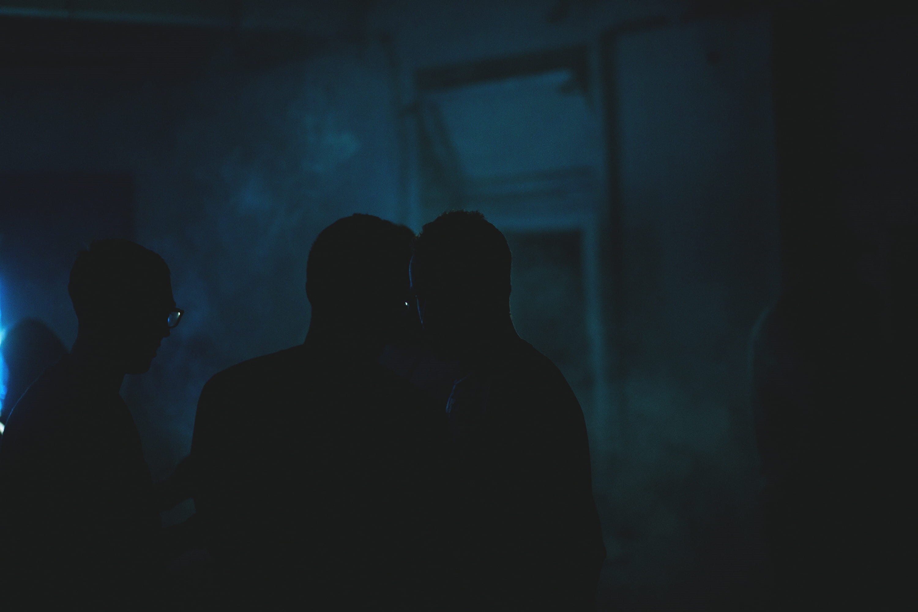 lifestyles, nightlife, #снимаюклассно, interior design, people, waist up, shadow play, shadow, women, neon light, atmosphere, group of people, 2K, party, HD Wallpaper