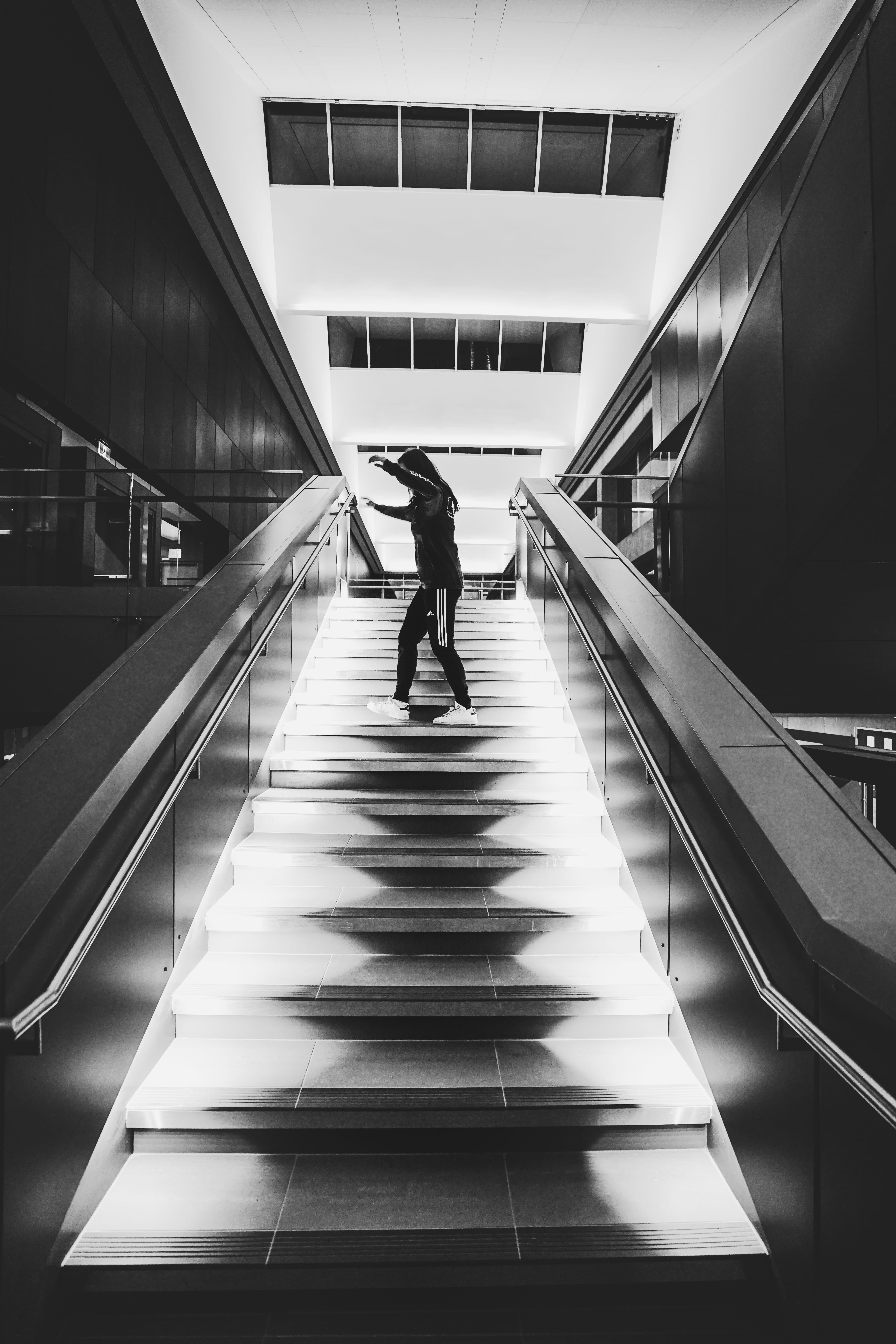 direction, dance, full length, transportation, one person, indoors, banister, modern, window, lighting, building, handrail, architecture, skylight, floor, Phone HD Wallpaper