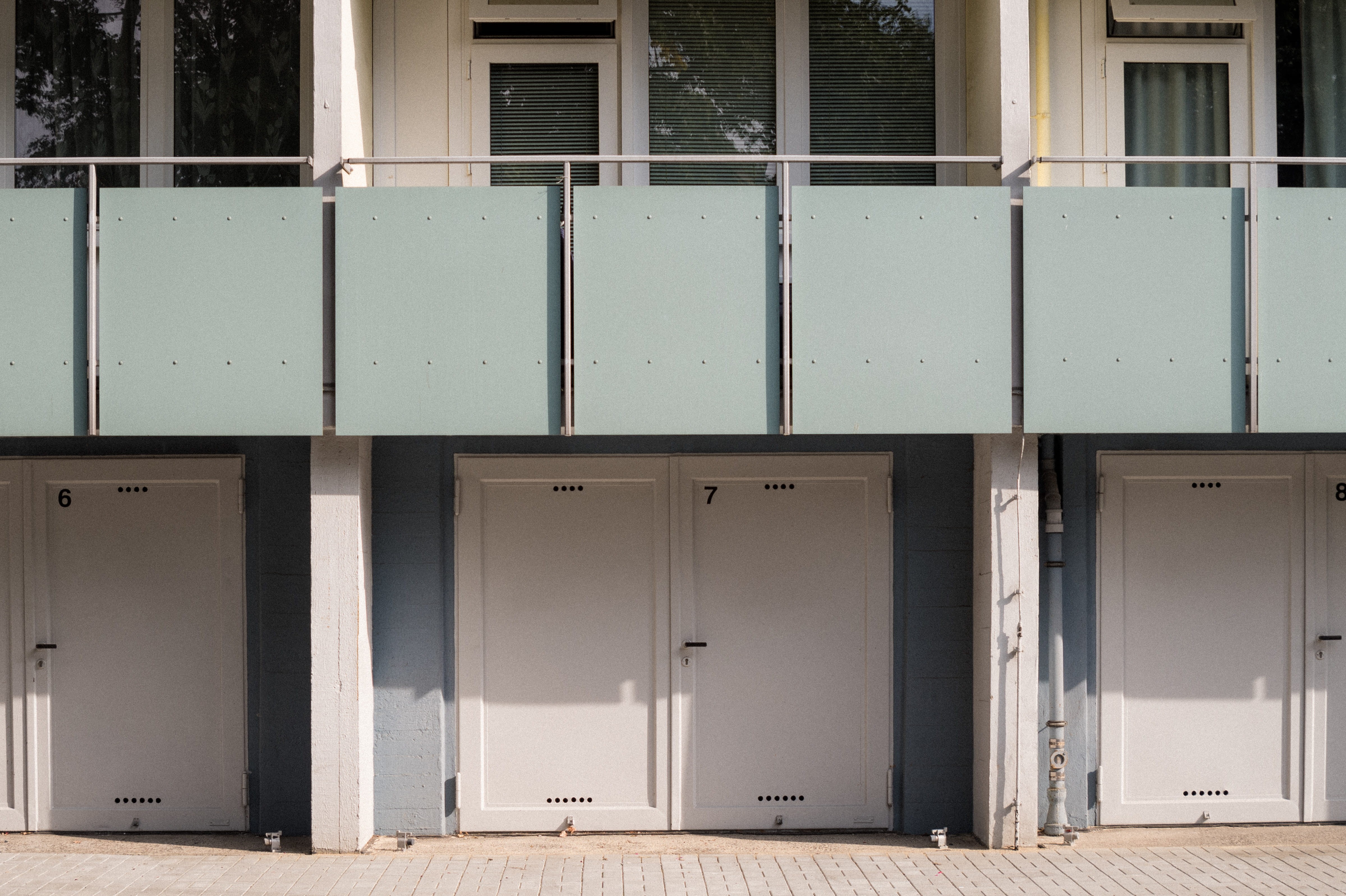 outdoors, handrail, apartment building, industry, absence, door, home decor, building, window, curtain, business, shutter, high rise, architecture, day, HD Wallpaper