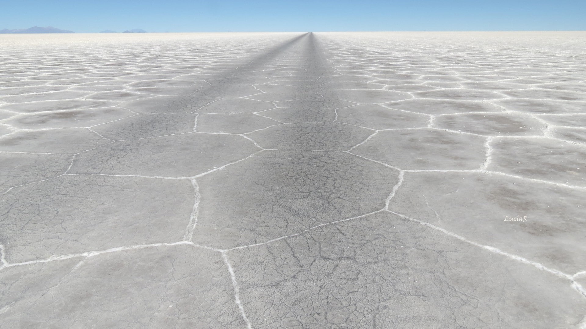 cracked, arid climate, Bolivia, no people, hills, desert, drought, climate, environment, salt flat, 1080P, salt lakes, dry, sky, beauty in nature, day, HD Wallpaper