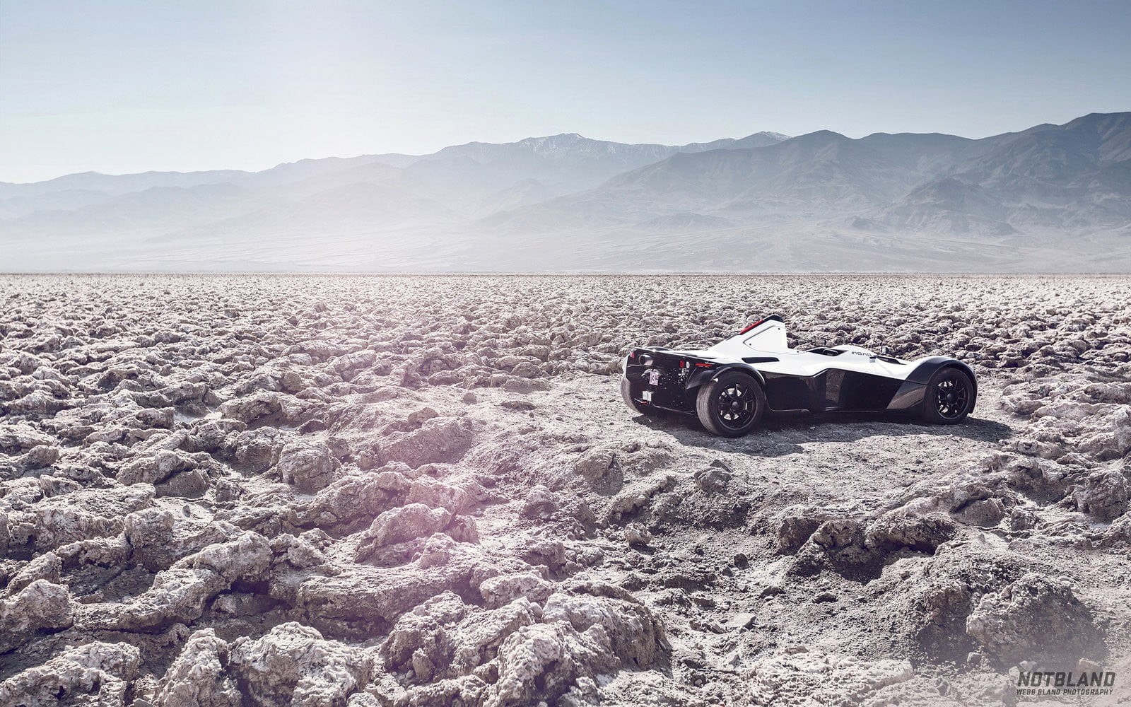 mountain, 720P, land, BAC Mono, salt flat, landscape, non-urban scene, car, sports utility vehicle, white, black, motor vehicle, environment, no people, HD Wallpaper