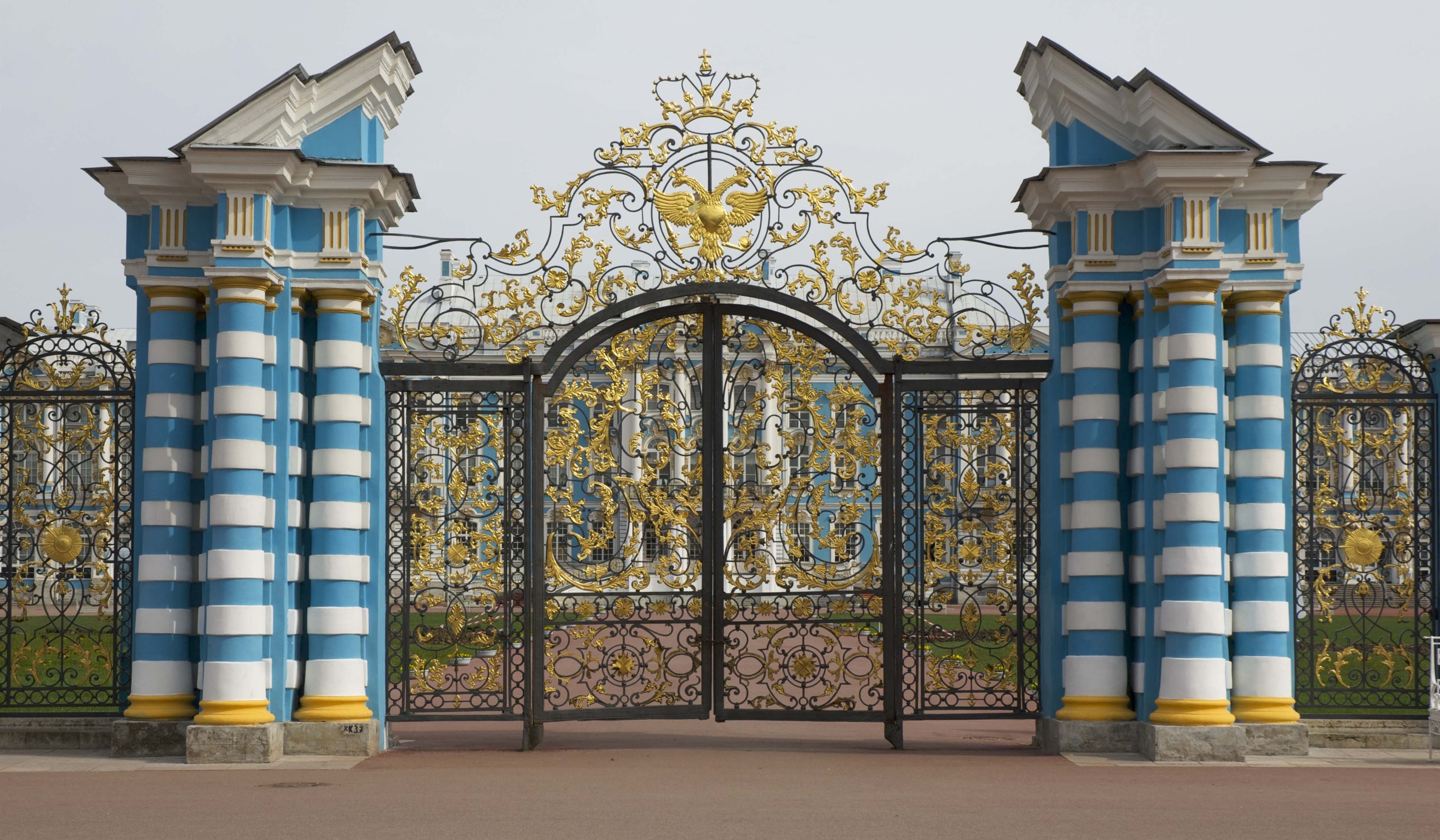 outdoors, wrought iron, religion, belief, architecture, catherines, building exterior, closed, plant, sky, gate, ornate, built structure, no people, entrance, HD Wallpaper