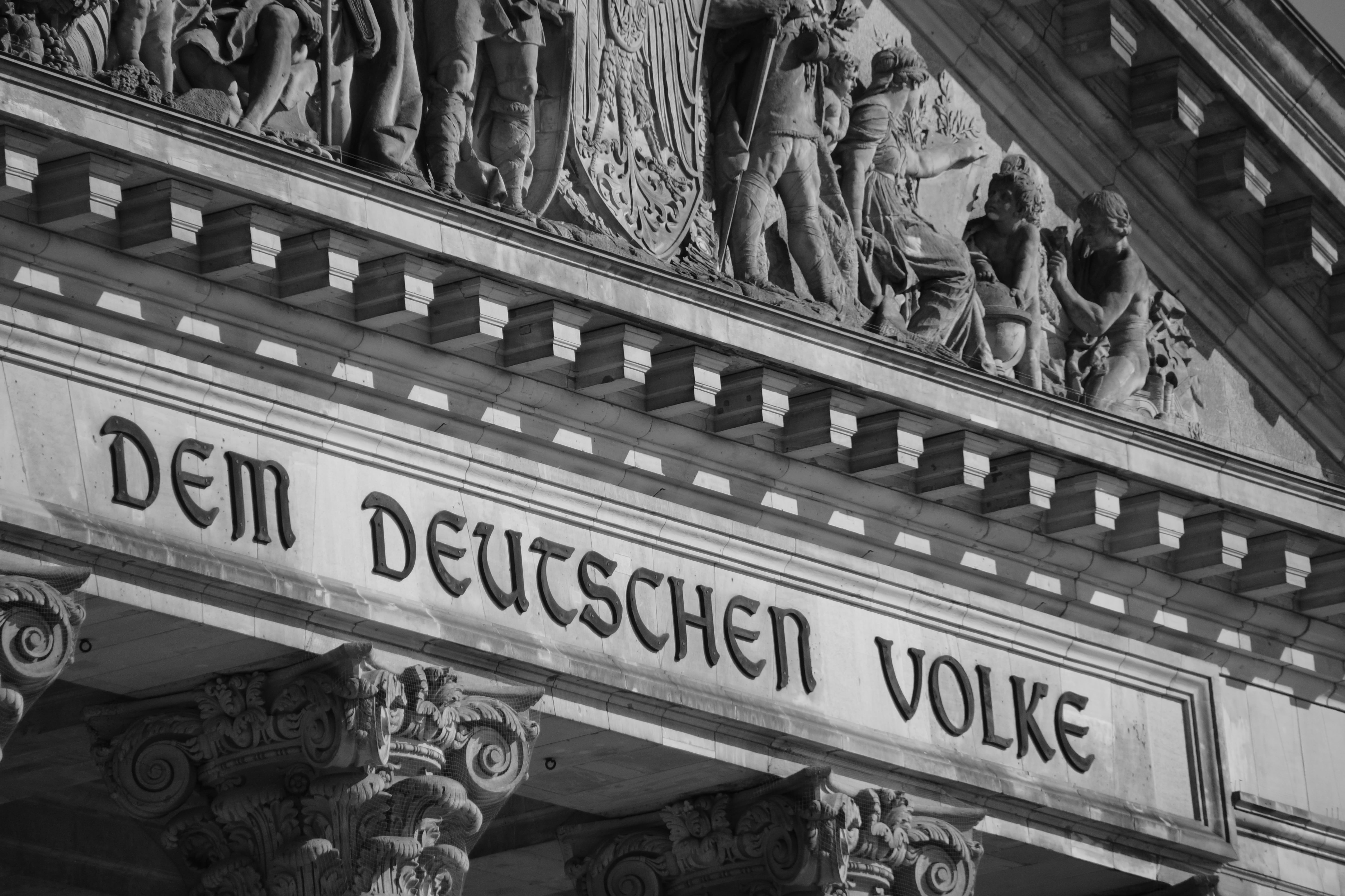 built structure, travel destinations, berlin, travel, representation, statue, germany, volke, human representation, architecture, text, building exterior, HD Wallpaper