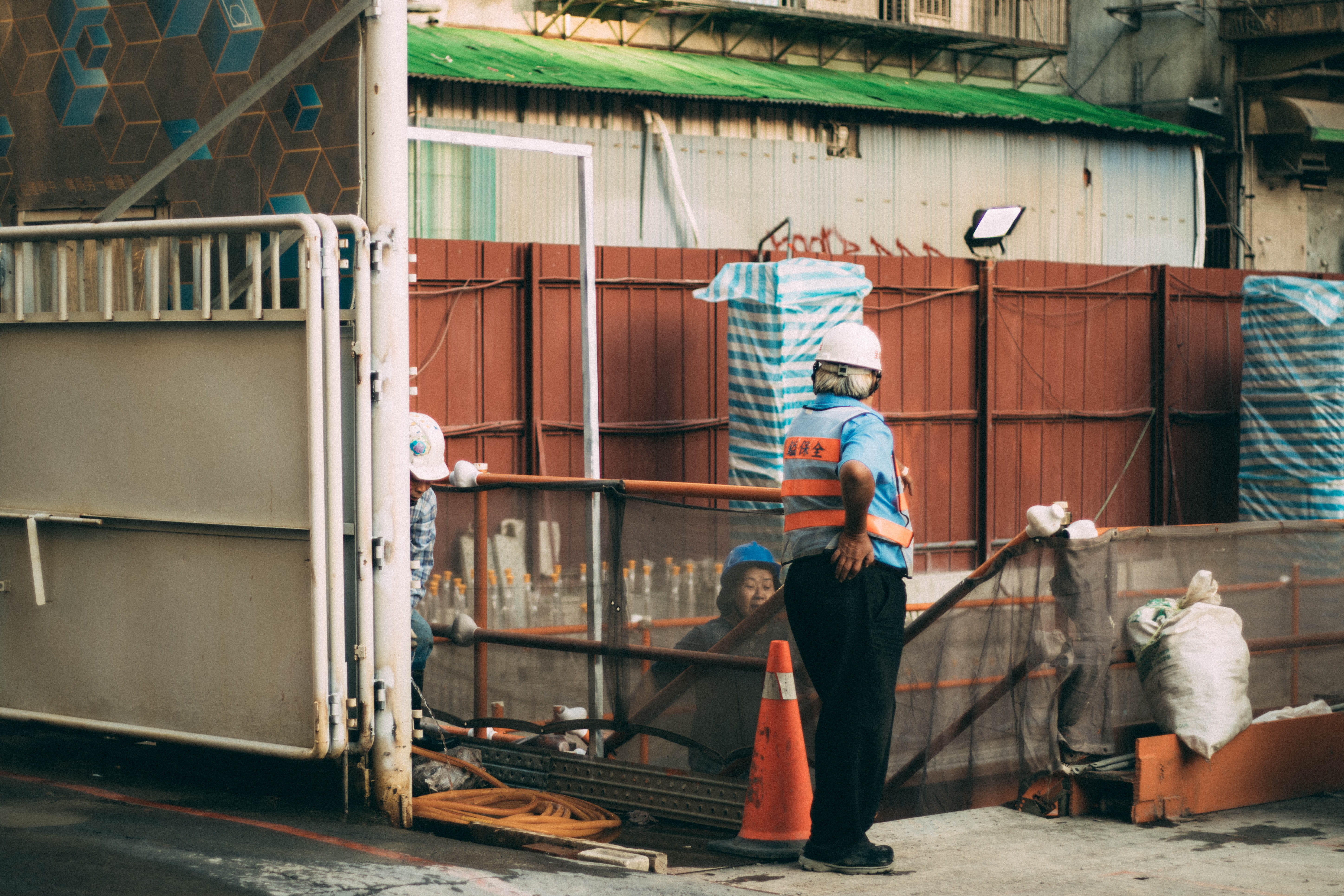 architecture, one person, occupation, human, front view, man, beside, apparel, brewery, adult, clothing, worker, step, welder, outdoors, city, security, HD Wallpaper