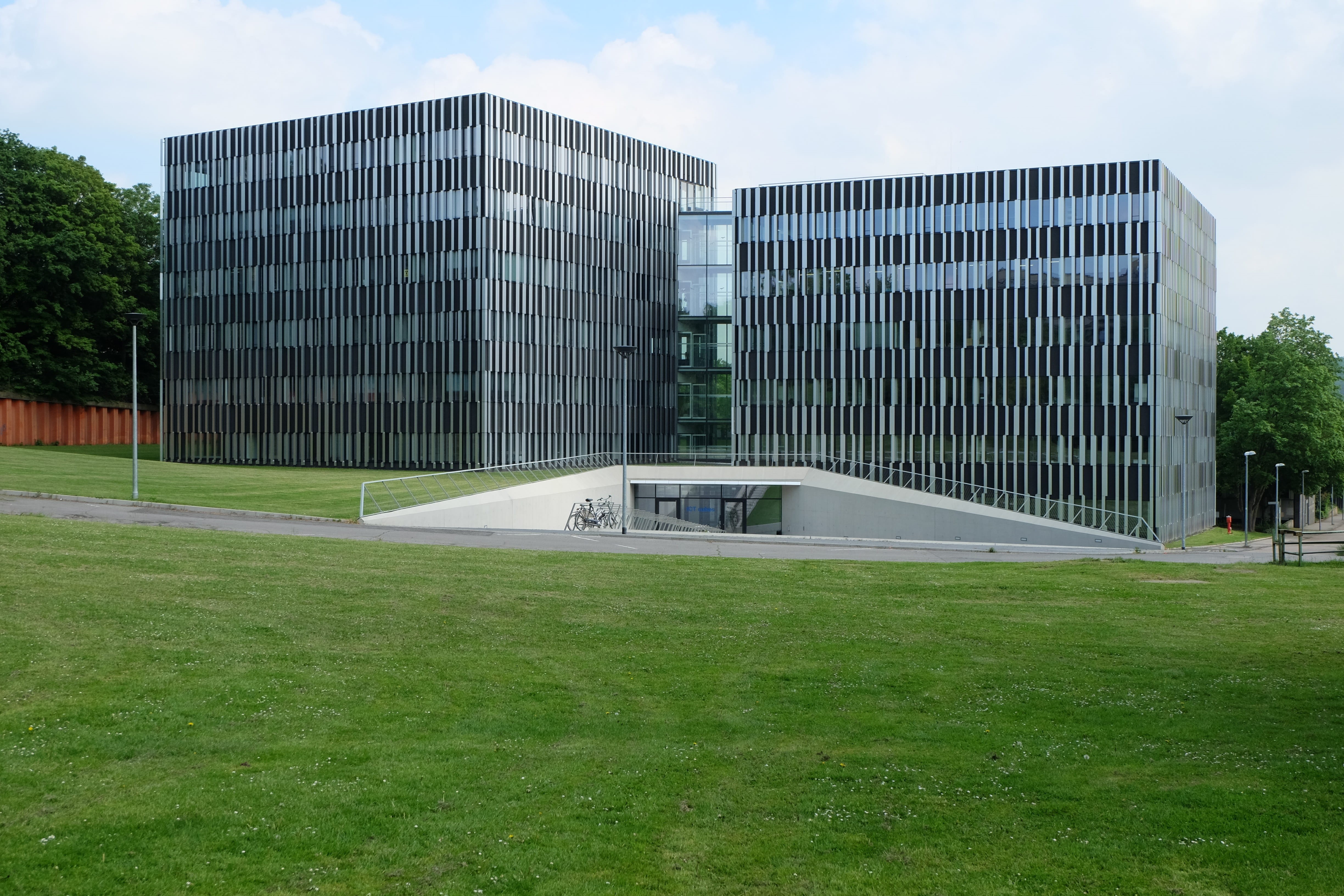 field, cubic shape, green color, 4K, sky, office, high school building, business, plant, day, city, facade, building, rwth-aachen, nature, outdoors, grass, HD Wallpaper