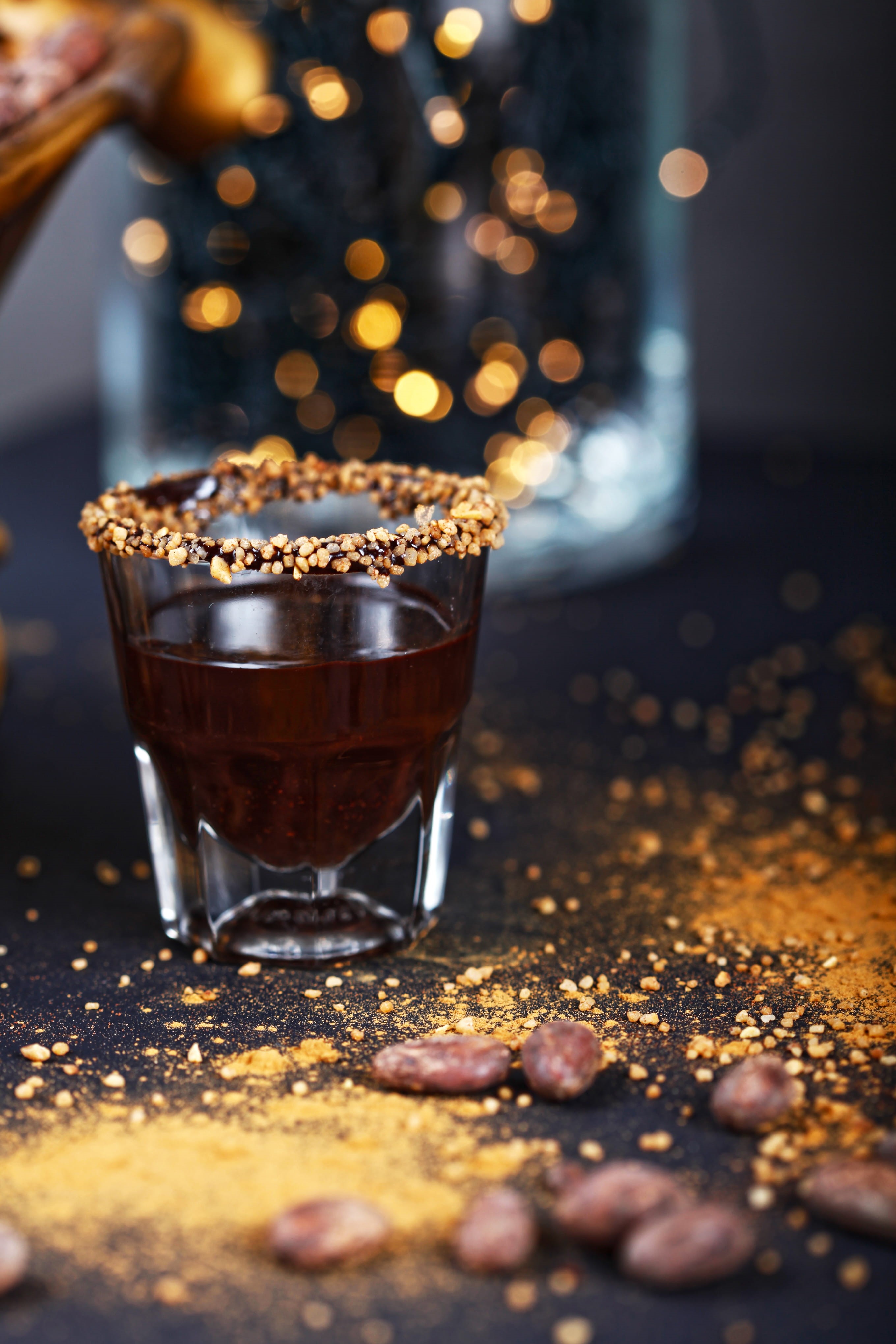 celebration, pub, cocoa, night, anise, indoors, bar counter, clear, no people, freshness, alcohol, 4K, liquid, food and drink, fudge, confectionery, illuminated, Phone HD Wallpaper