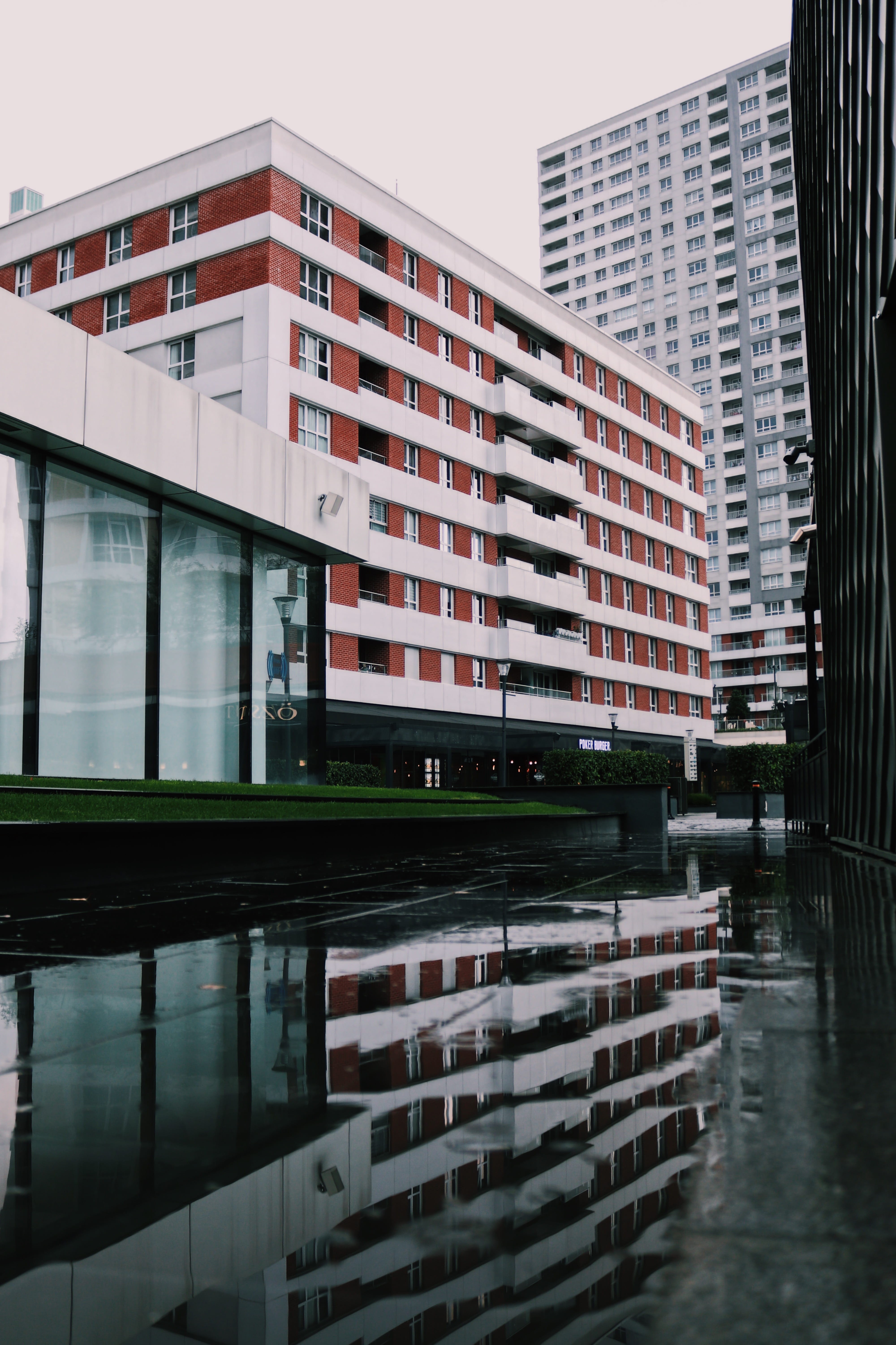 office, architecture, no people, waterfront, residential district, city, nature, calm, istanbul, transportation, reflection, rainy day, street photography, Phone HD Wallpaper