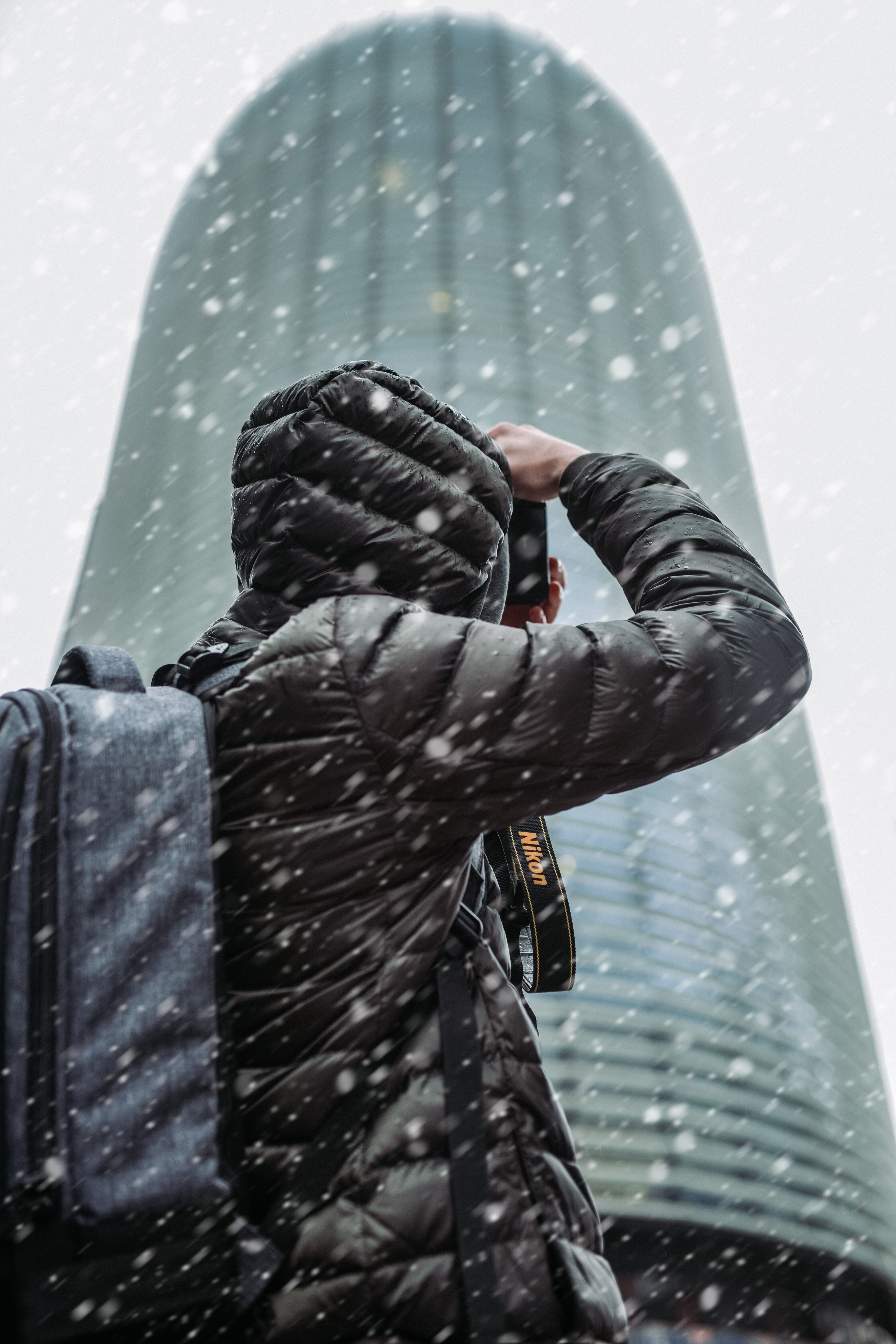 clothing, taking photo, backpack, cold, winter clothing, leisure activity, photographer, building, snowy, nikon, day, rain, photographing, winter jacket, Phone HD Wallpaper
