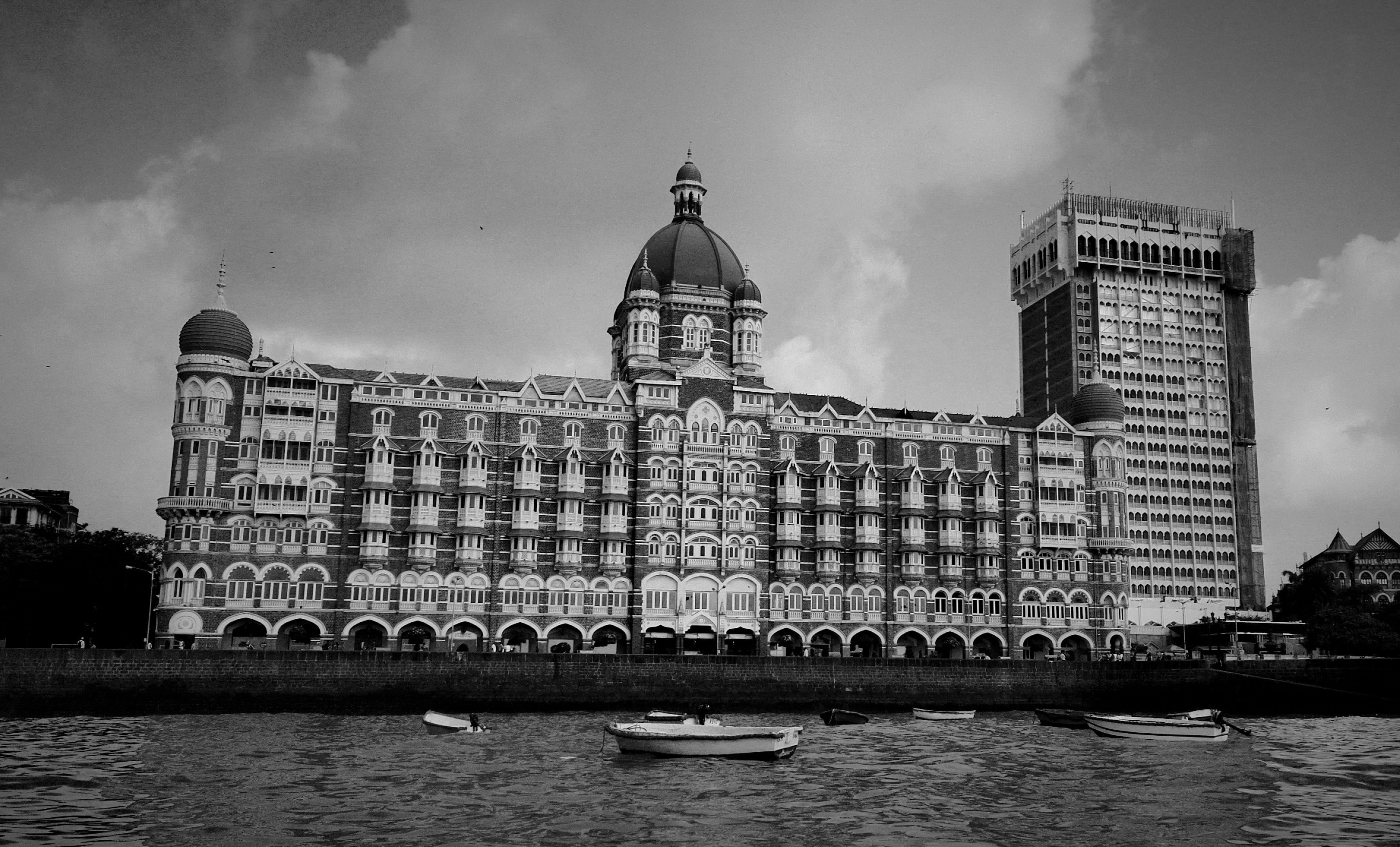 transportation, skyline, 2K, building, exterior, taj, dome, tourism, outdoors, historic, tower, no people, waterfront, india, city, hotel, urban, the past, HD Wallpaper