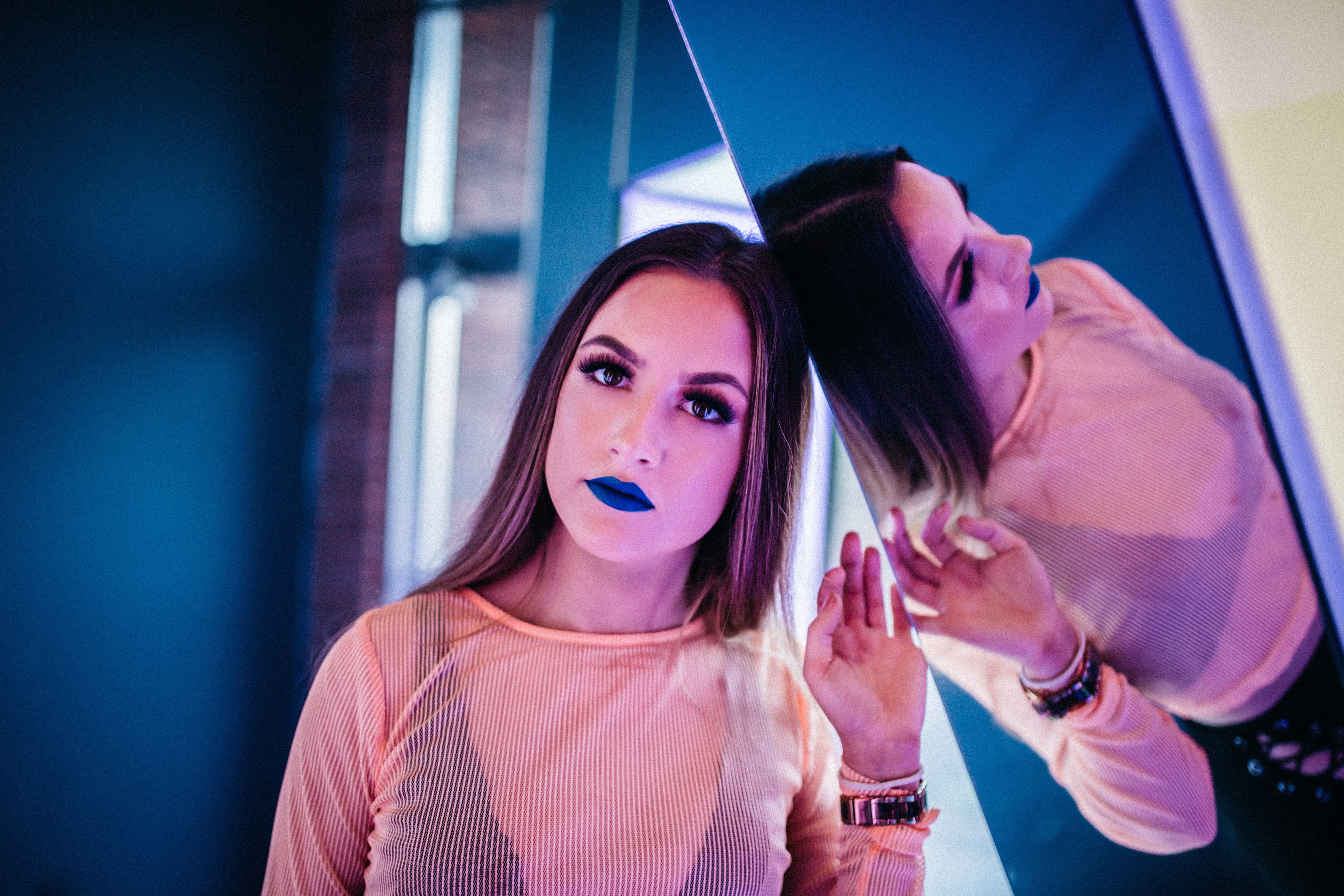 reflection, blue, model, hairstyle, beauty, young adult, portrait, gesturing, lips, headshot, long hair, looking at camera, two people, women, chica, leaning, HD Wallpaper