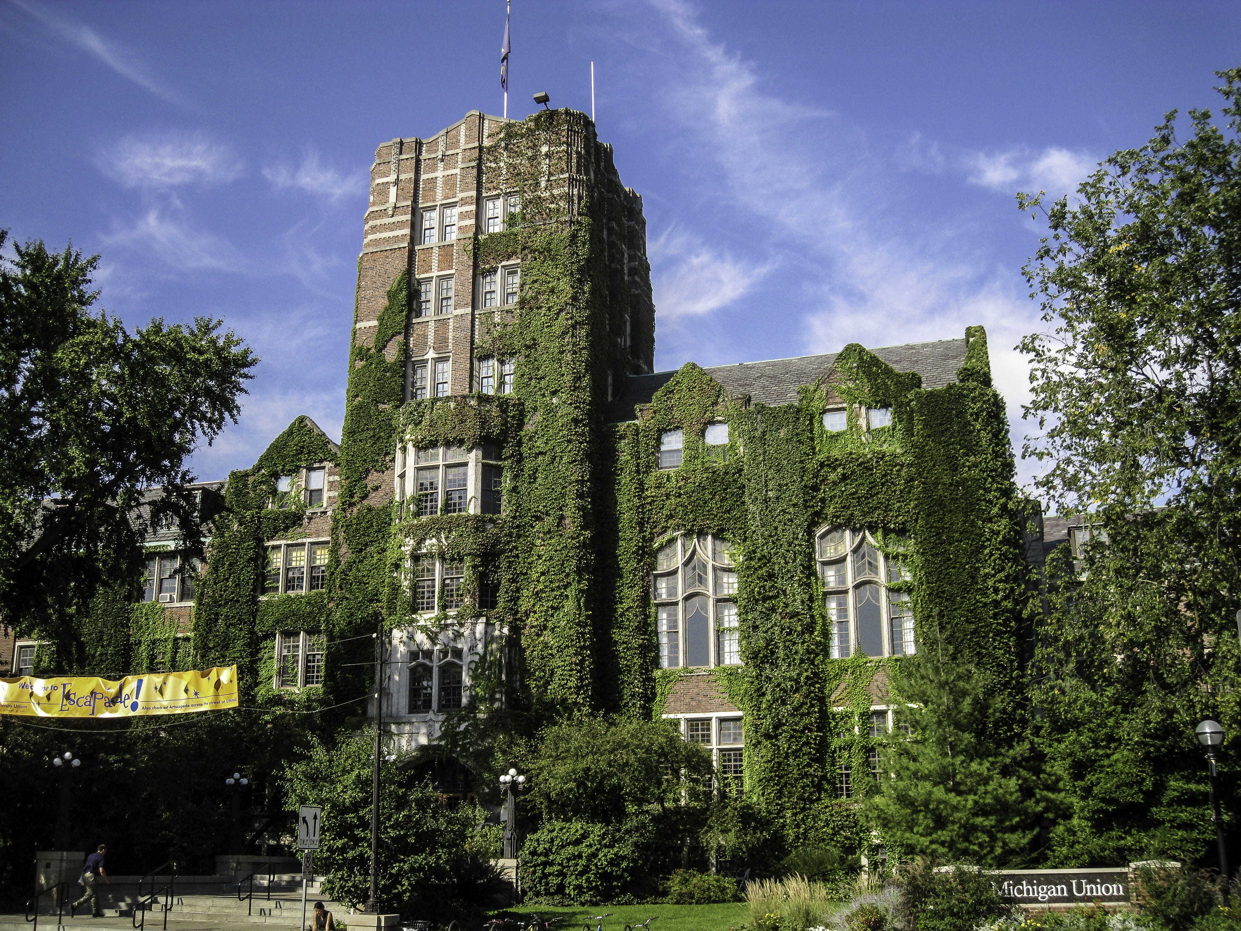 residential district, architecture And Buildings, college, old, United States, outdoors, education, union, building Exterior, Central Campus, cloud - sky, HD Wallpaper