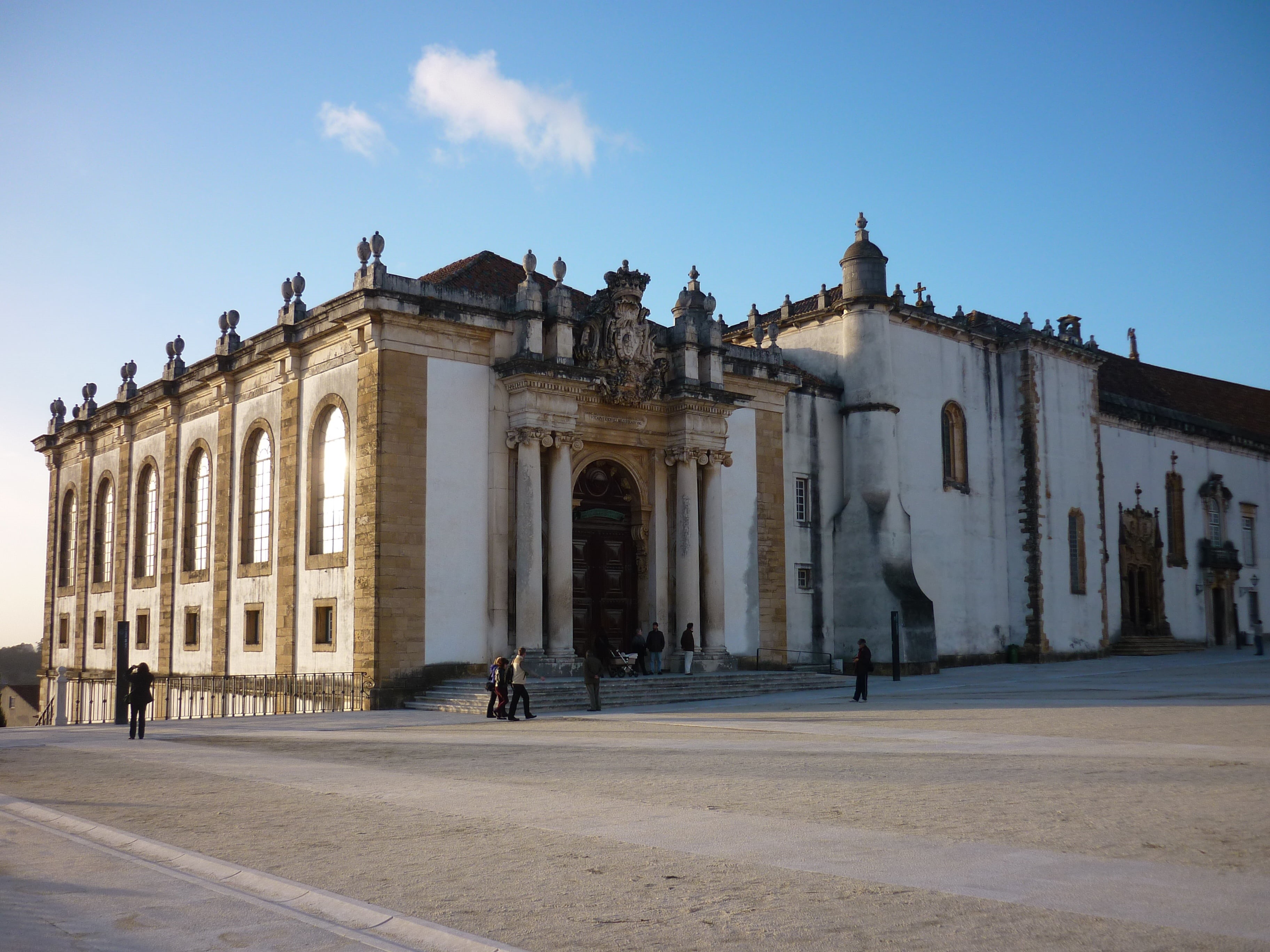 day, blue, architectural column, education, traditional, government, history, sky, 2K, coimbra university, travel, campus, incidental people, built structure, HD Wallpaper