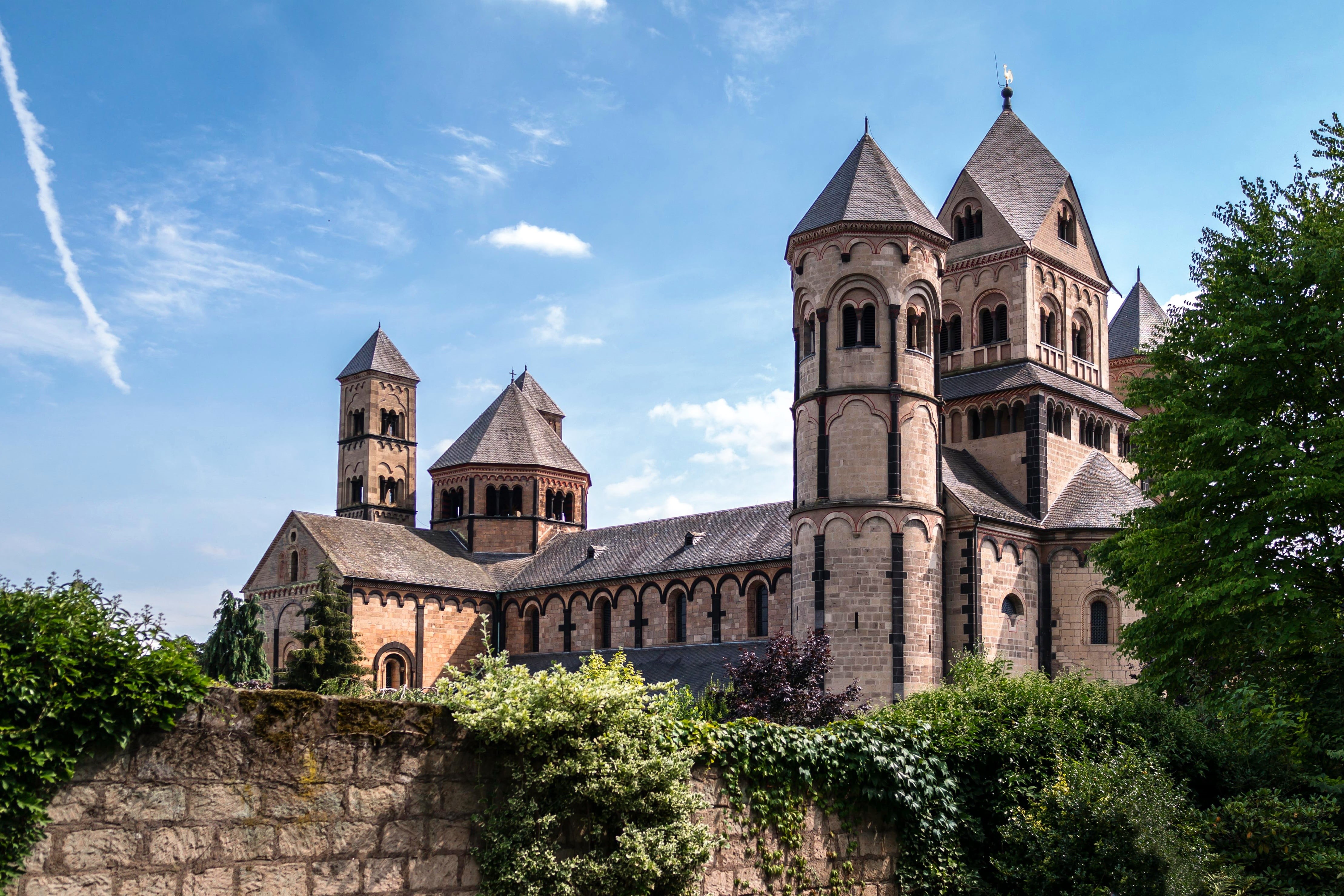 nature, benedictine, place of worship, meadow, low angle view, jesus of nazareth, gray, jesus, maria laach, sky, cultures, christian, holy, europe, old, HD Wallpaper